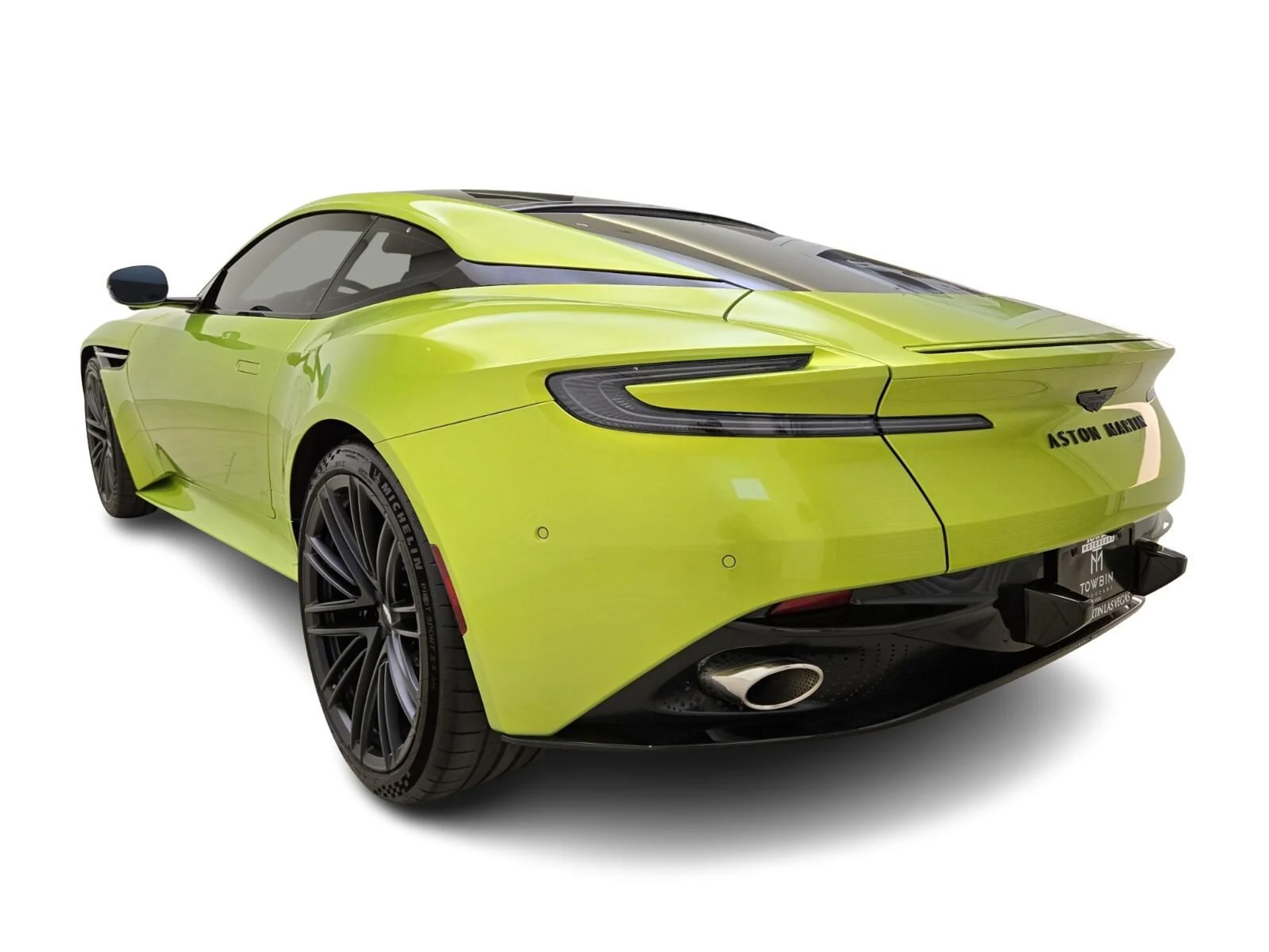 mph010_2259513214_Used_2024_Aston_Martin_DB_12_1771052409_78e85021ca