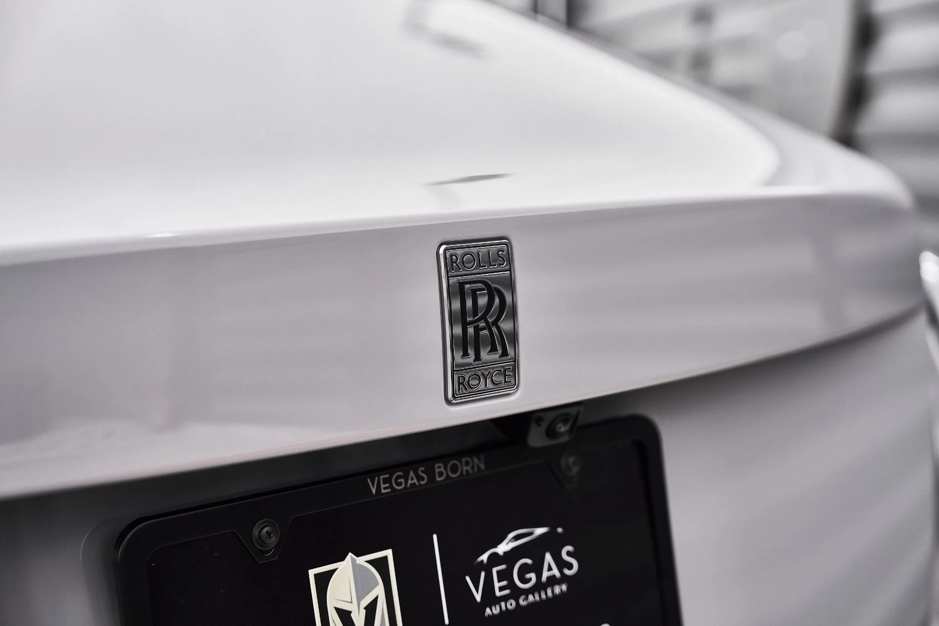 mph010_2263796504_Used_2025_Rolls_Royce_Spectre_Base_1775928250_1064c018c0