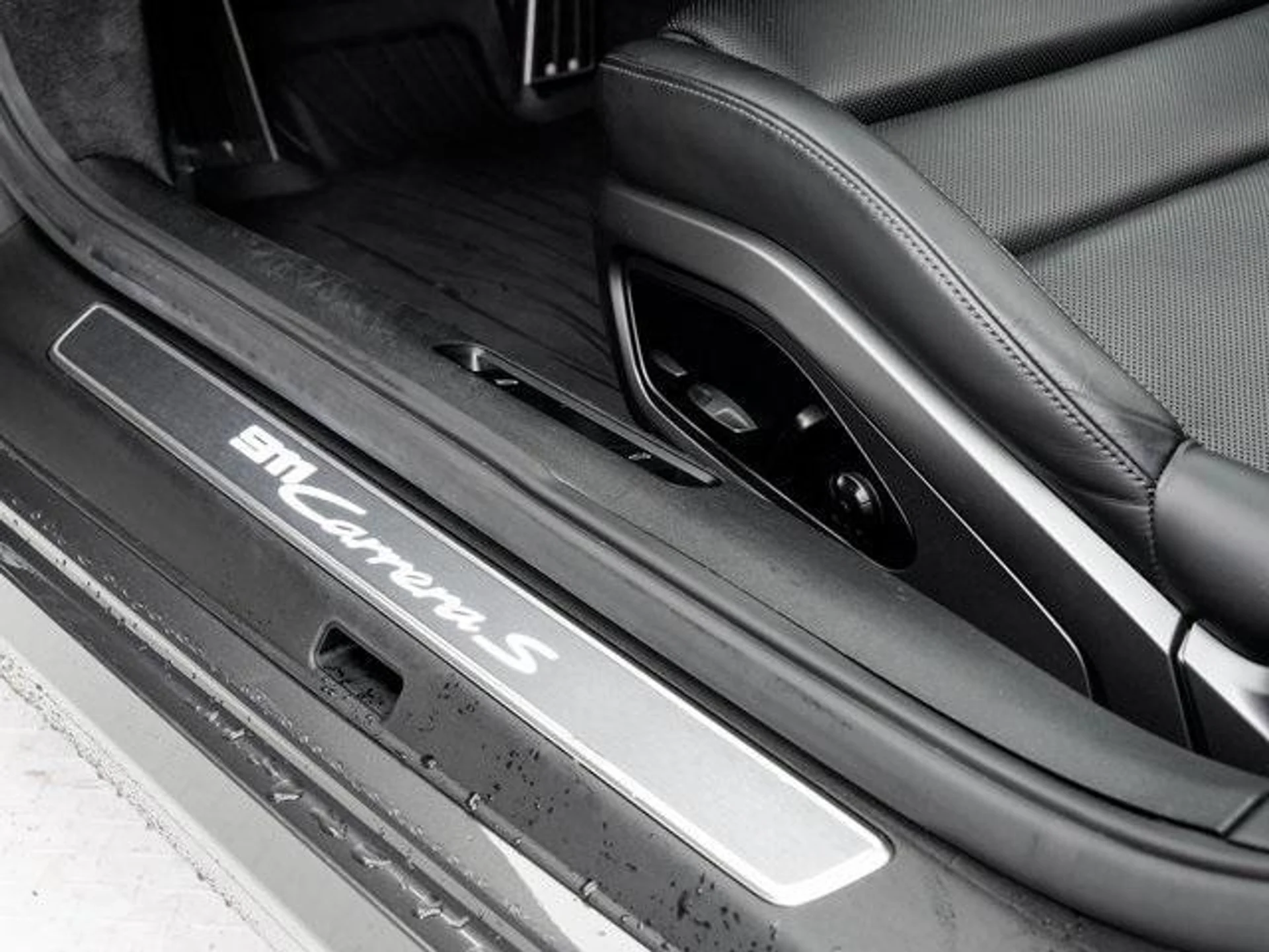 mph010_2266246678_gq_H_Th_LGB_9vw_Jf_S68_Ubjow_J_Ul_Re_Y_f238ba056e