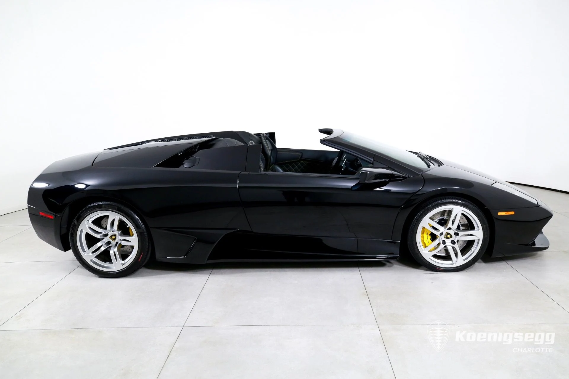 mph010_2267544025_Used_2007_Lamborghini_Murcielago_LP_640_1760983739_7ac6e2aa80