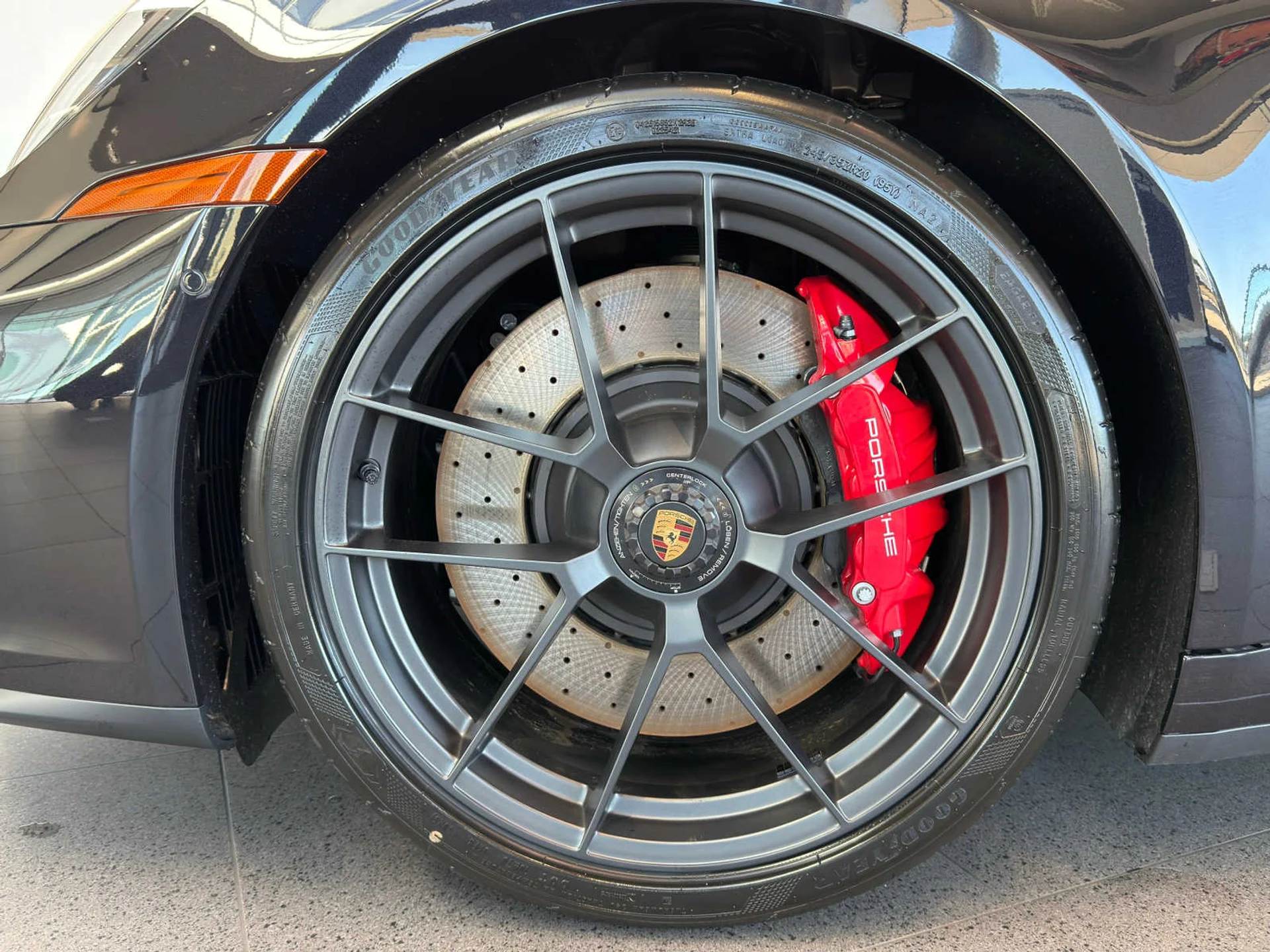 mph010_2268014169_dcf028c77d3028924d151a2270534e20x_80eea56620