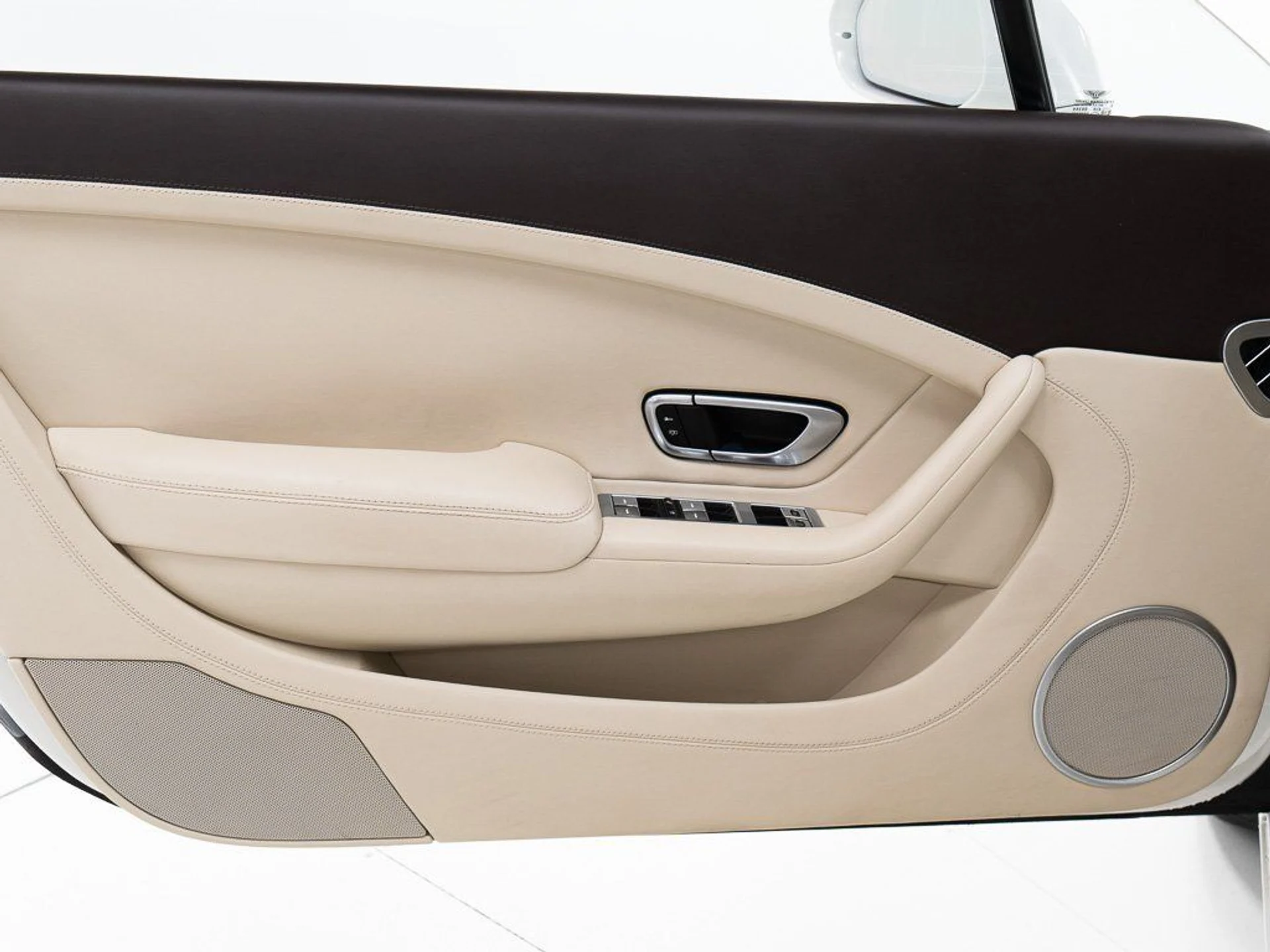 mph010_2277075899_eaca7f4f3c05058cf5cb4566ea515b91_cc4ca4175f