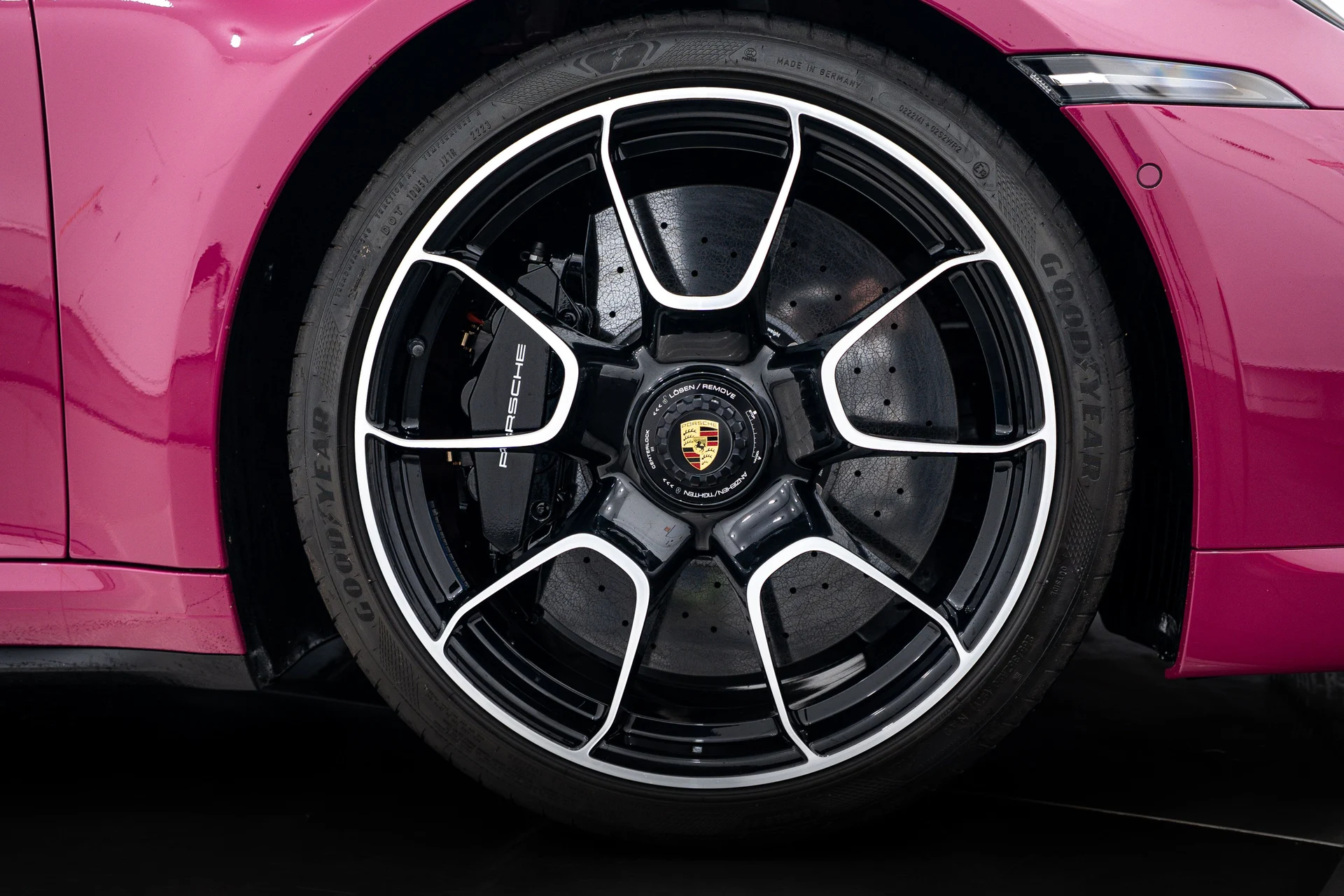 mph010_2283352065_60a1e8c96723533b28d1d96ec716d2df_4687dc3501