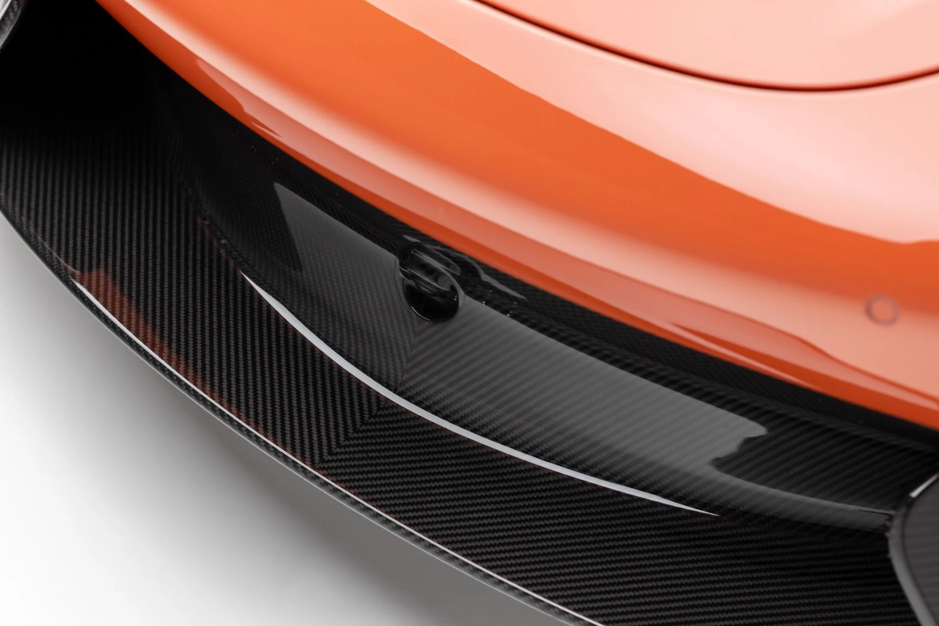 mph010_2295704483_Used_2021_Mc_Laren_765_LT_1760728130_d2d7b2c85a