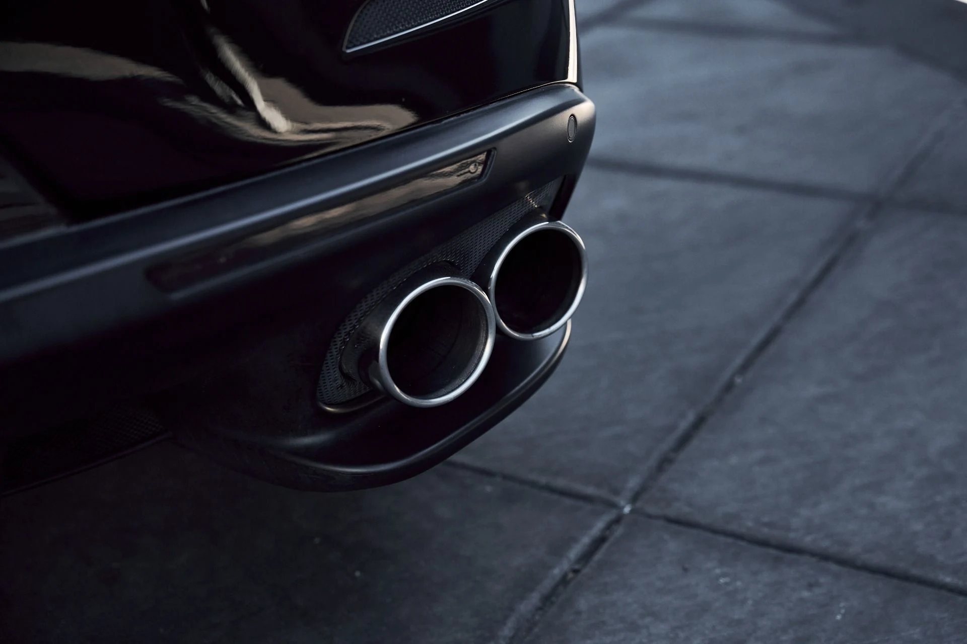 mph010_2297867043_Used_2018_Ferrari_GTC_4_Lusso_T_1770509552_9dd416cf94