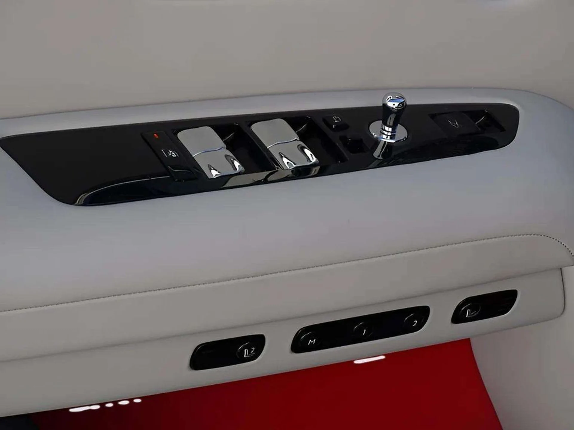 mph010_2298760129_3068271c9fa3922eb42e7eaf0a5cba60x_2ce8ae4b97