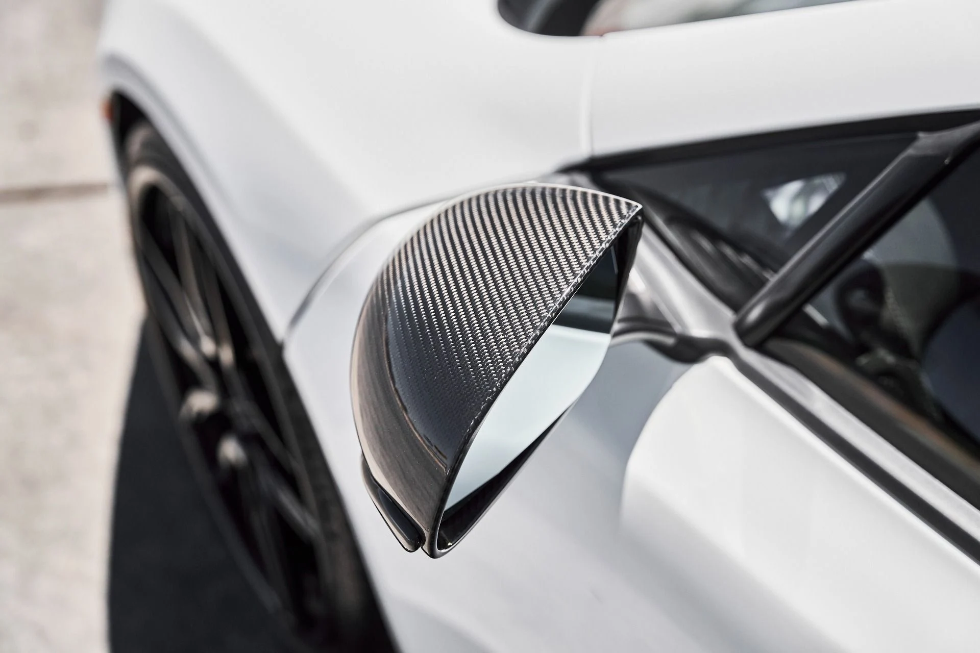 mph010_2305950126_Used_2012_Mc_Laren_MP_4_12_C_Base_1777008992_6f2af4a772