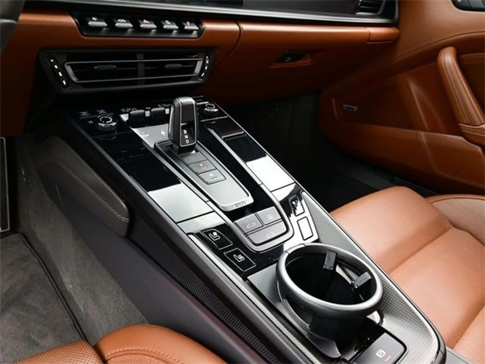 mph010_230745494_b699868e18a7e1b66265a67877288773x_87919c768f