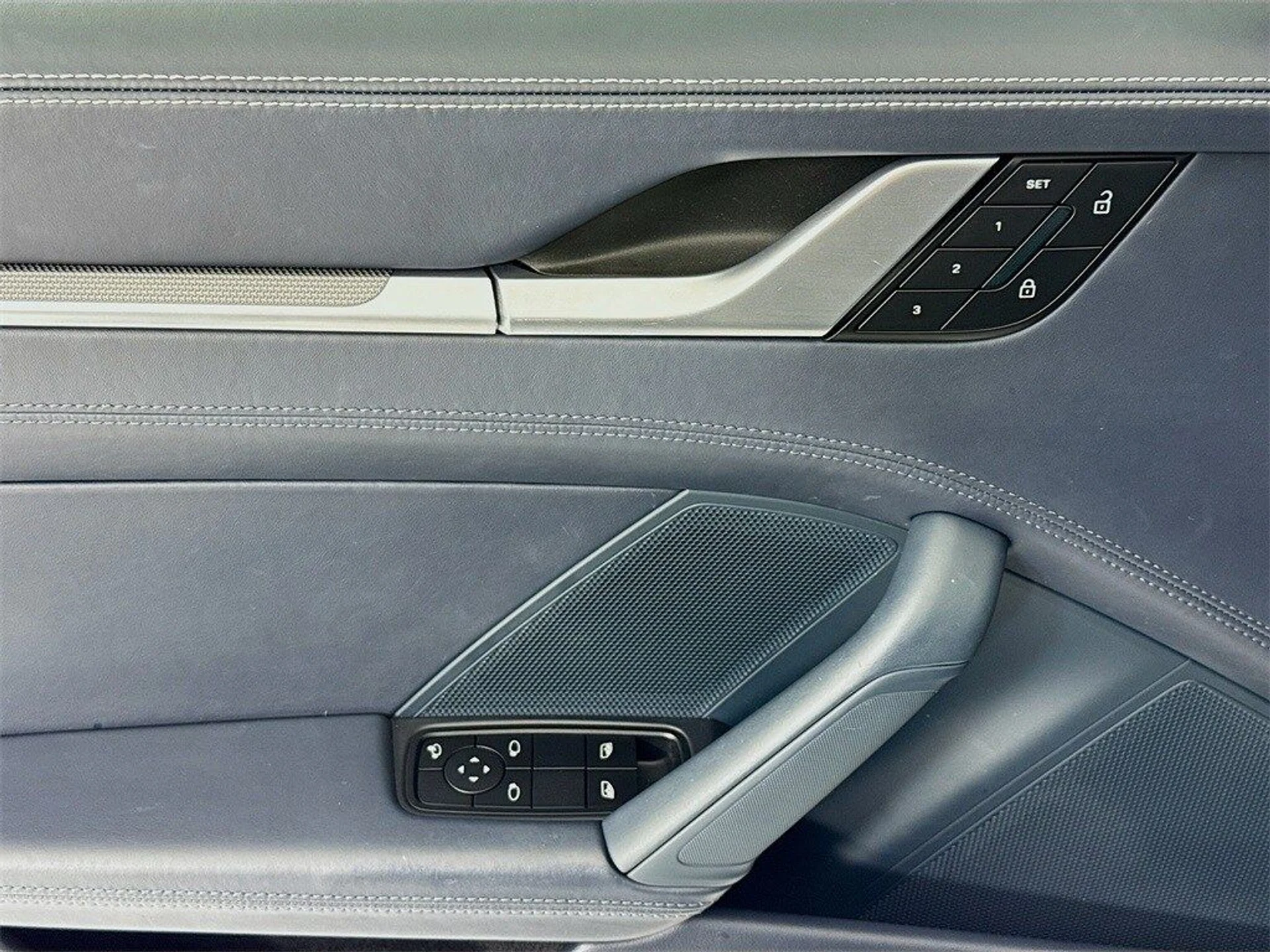 mph010_2310120047_694047520c7ec029222bcffec7d9720fx_62d4900974