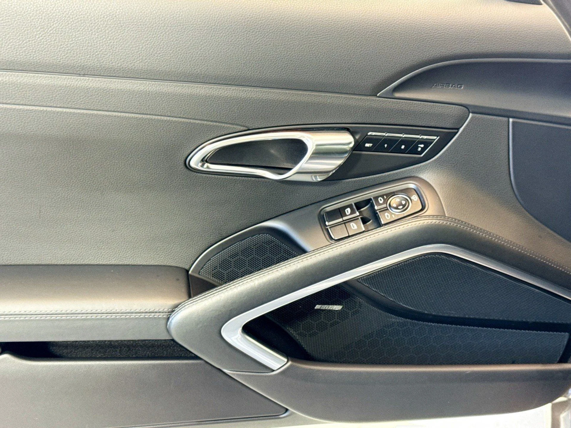 mph010_2312125412_56f029ef39320891407e6cd4190ab3f9_8843d4ccc2