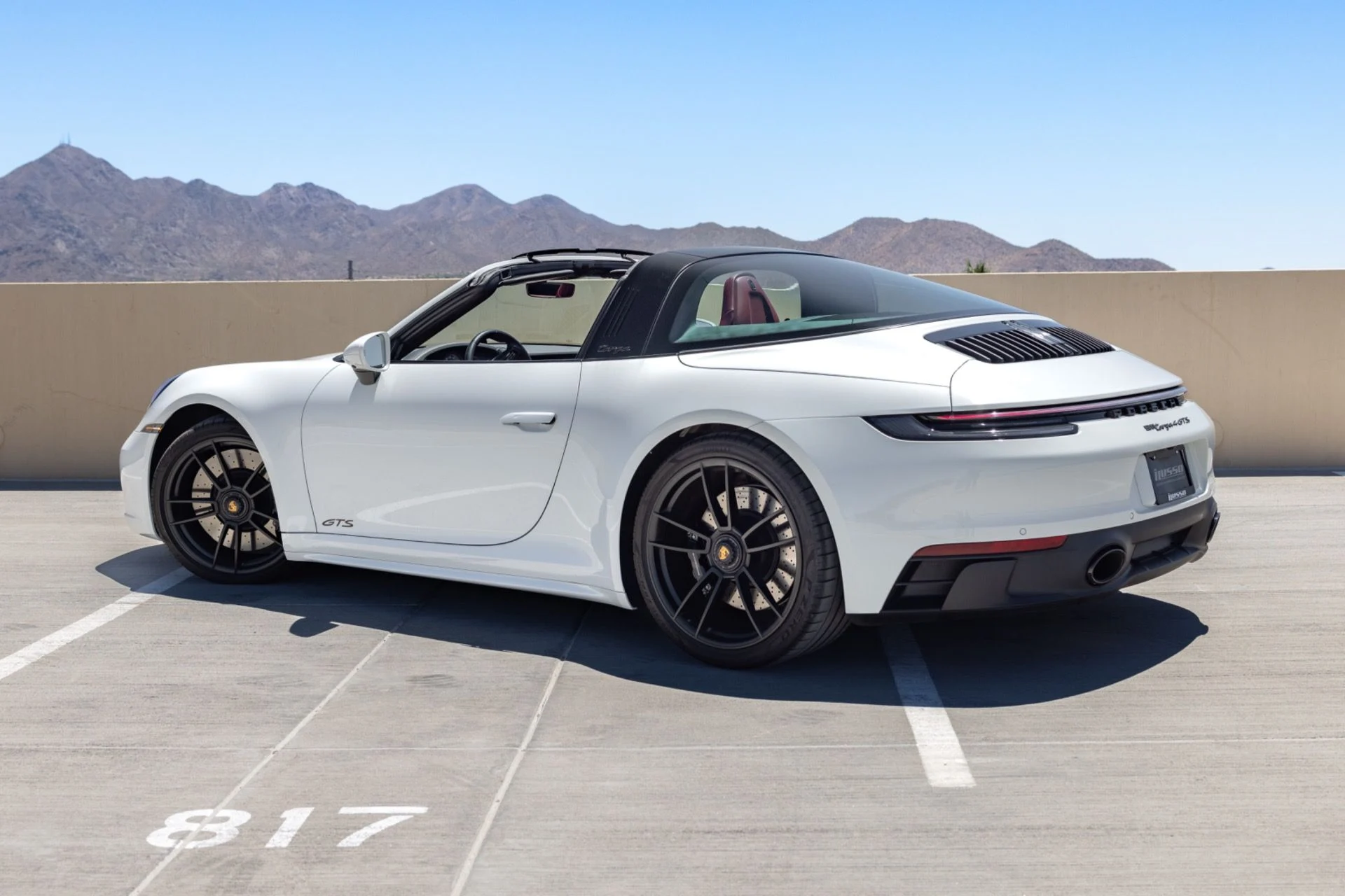 mph010_2316973422_Used_2024_Porsche_911_Targa_4_GTS_1781911832_97aaf853e1