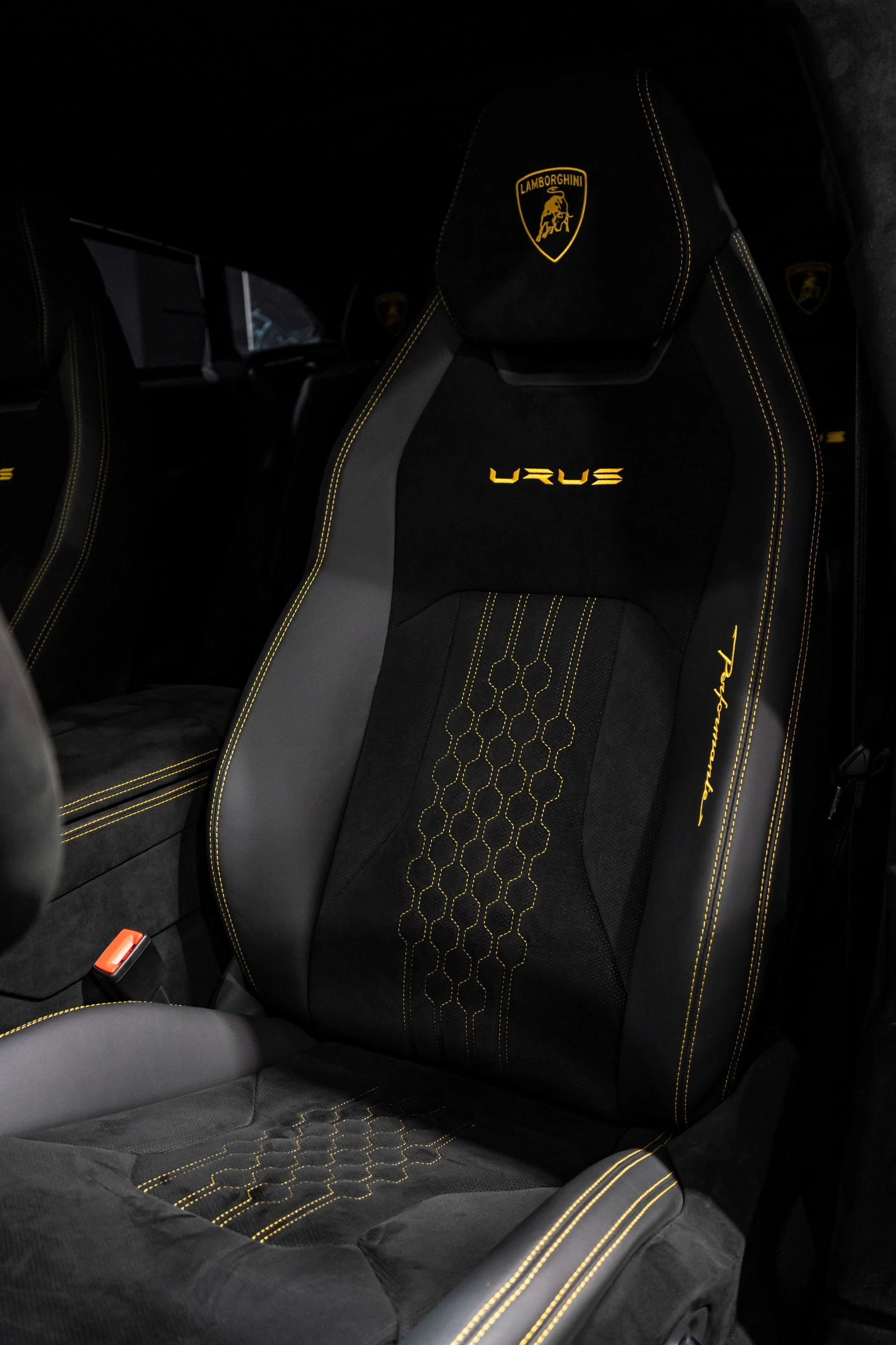 mph010_232037253_Used_2023_Lamborghini_Urus_Performante_FACTORY_MATTE_322297_MSRP_1764030990_0d5321f344