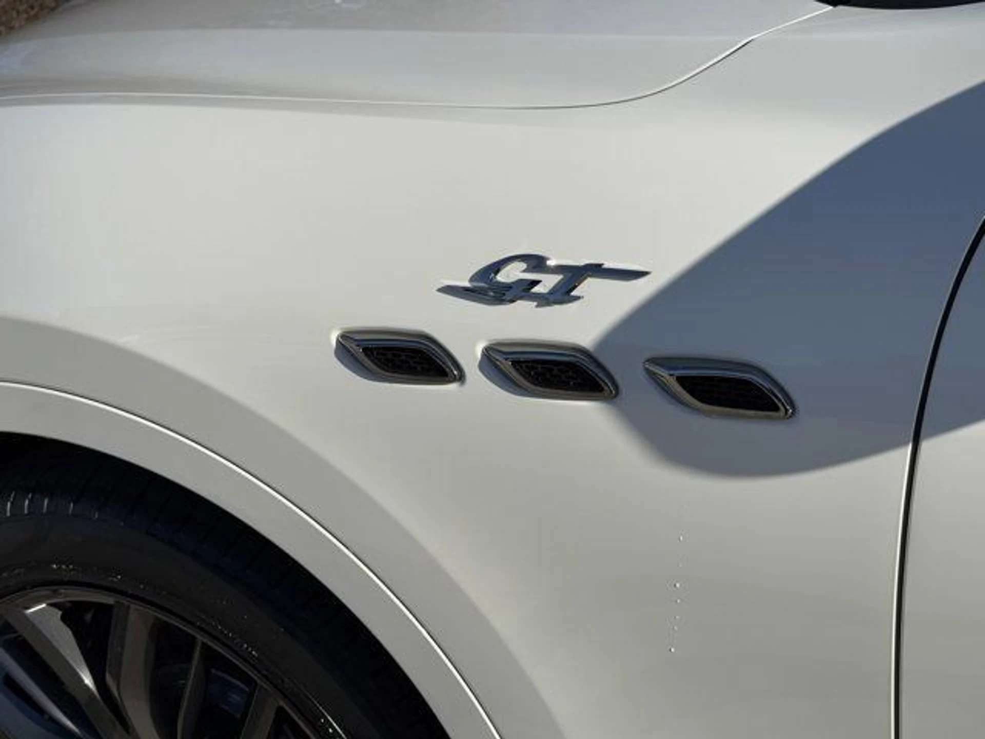 mph010_2327589423_989221e9466d48d19dd0a13900b26ac3_cb2e6d074b