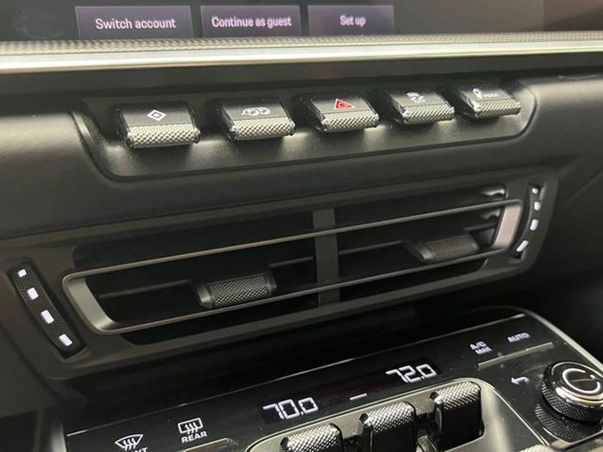 mph010_232776227_a_LN_v_Xy_I4c_B_Xh_GU_1_MH_Op_J_Yu1_Xv_Y_b8c558583e