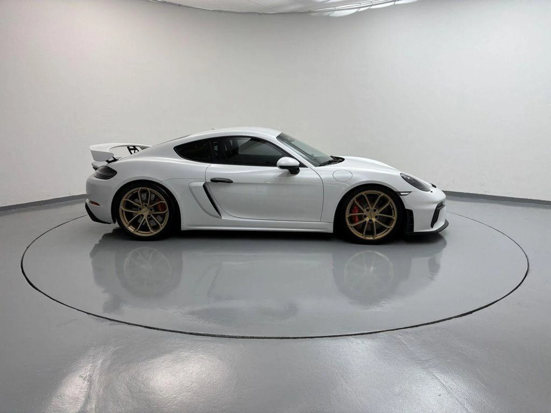 mph010_233135176_q_N_Mb_Uxm_R2u_H4j_Yhxui3_Nn_C_Ik_Js_4c5eee5c1b