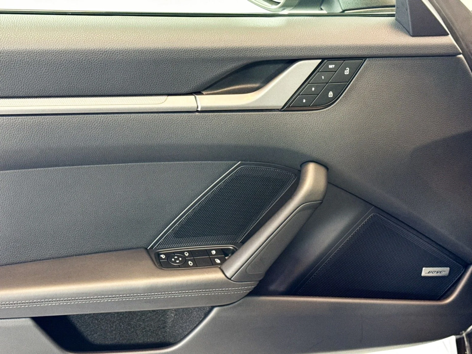 mph010_2337553010_54c18fcc44966681e4eb7fded5fec2cc_7f2e927ce7