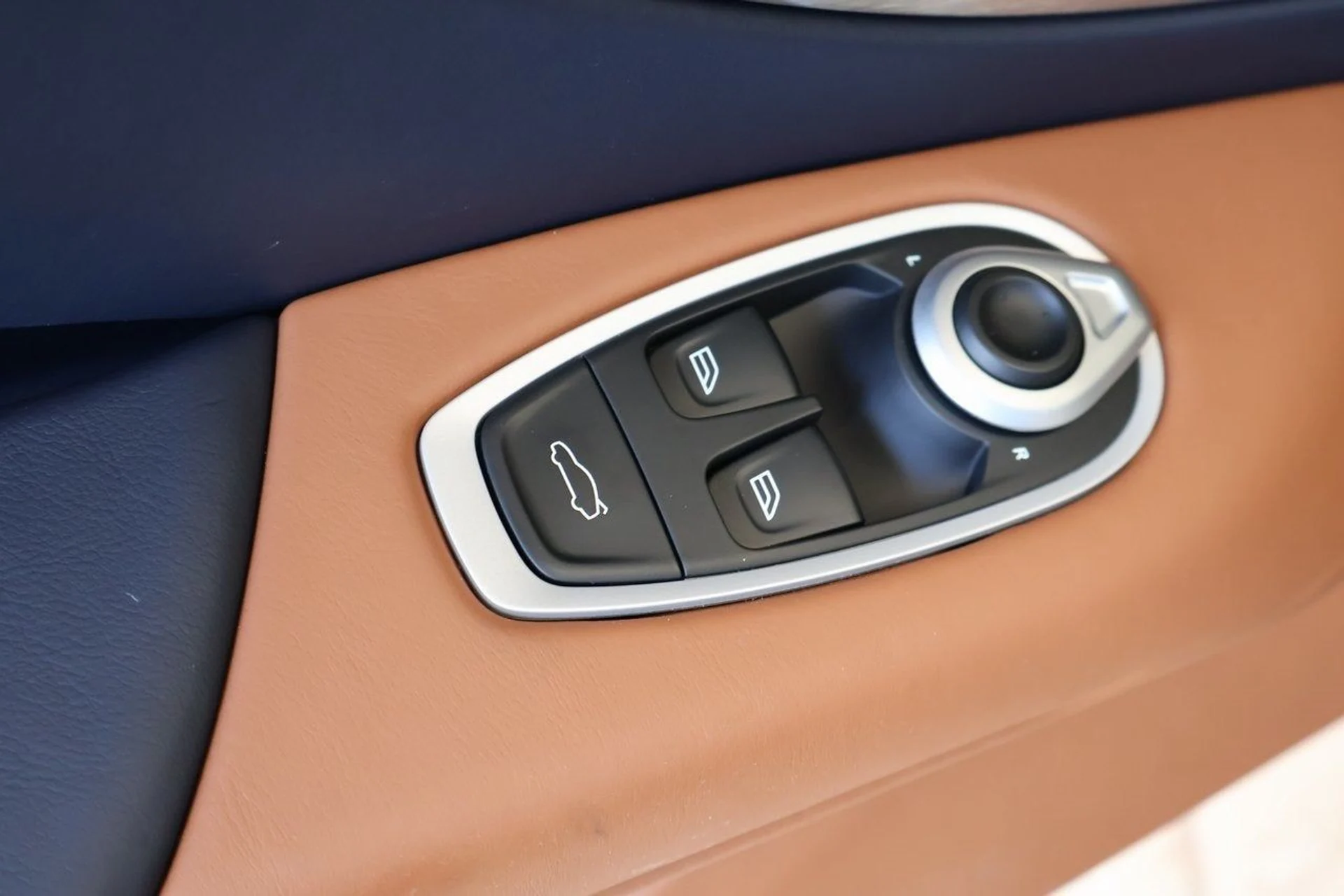 mph010_2343398291_11_8cd958dd5a