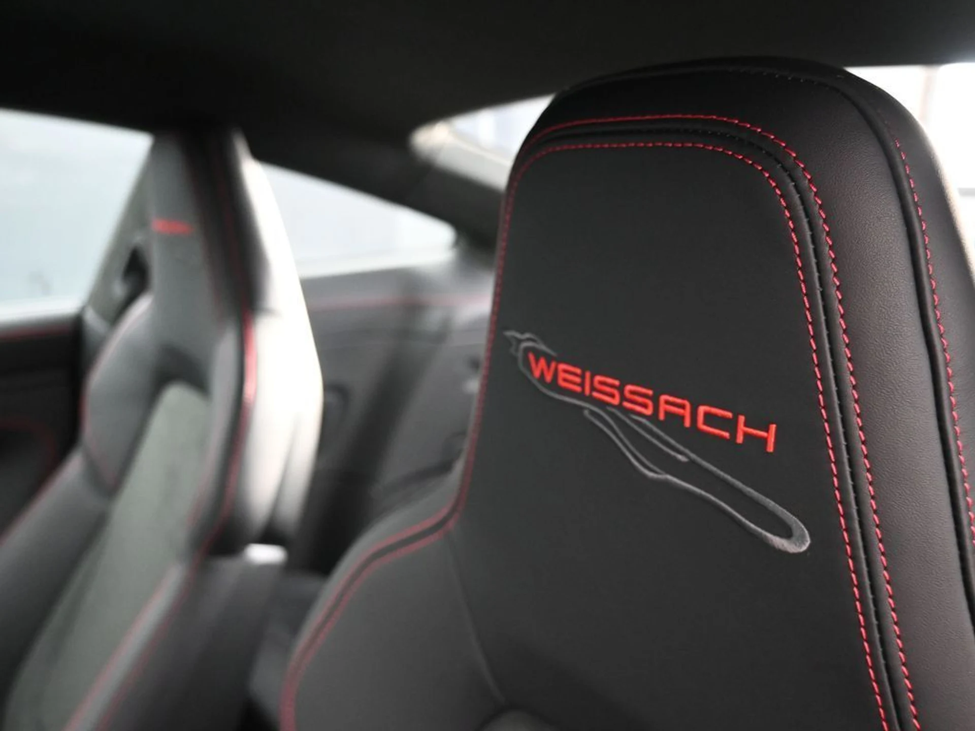 mph010_2346800183_da7e575fe3bd5beffc2baa3946199dc6x_d9e5916aac