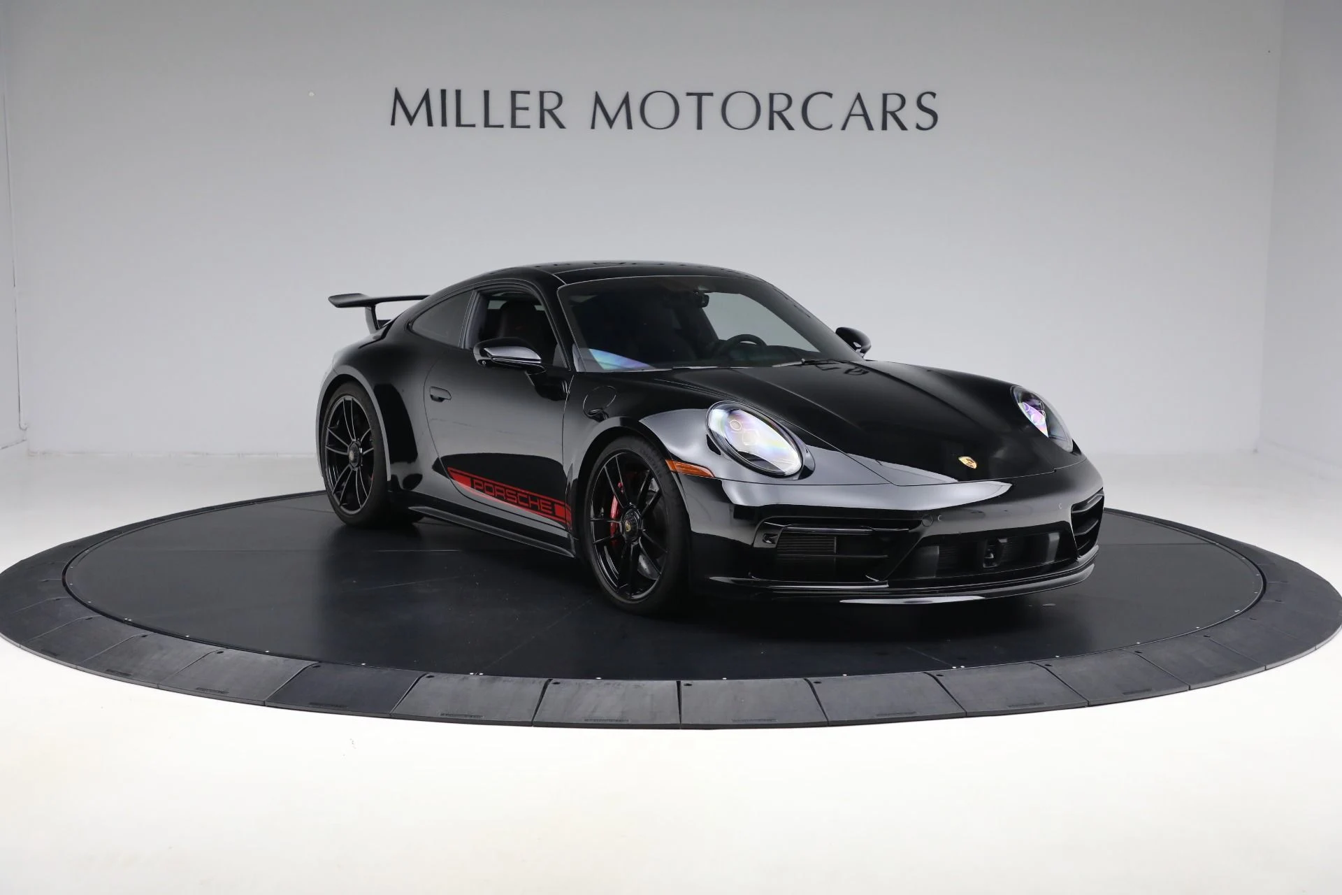 mph010_2348409872_Used_2023_Porsche_911_Carrera_GTS_ddedec9209