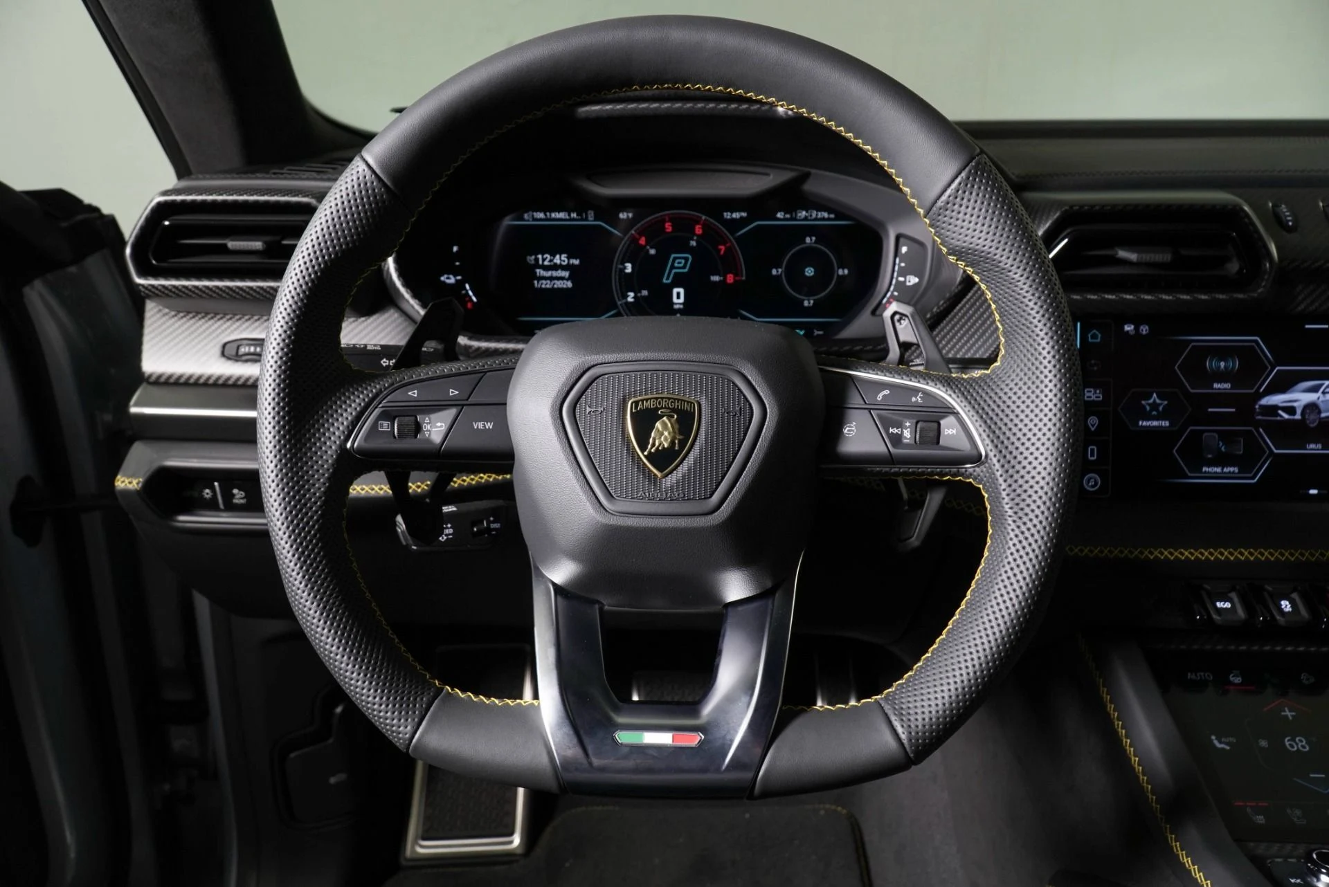 mph010_2356783309_New_2025_Lamborghini_Urus_SE_1776533291_339f11b050