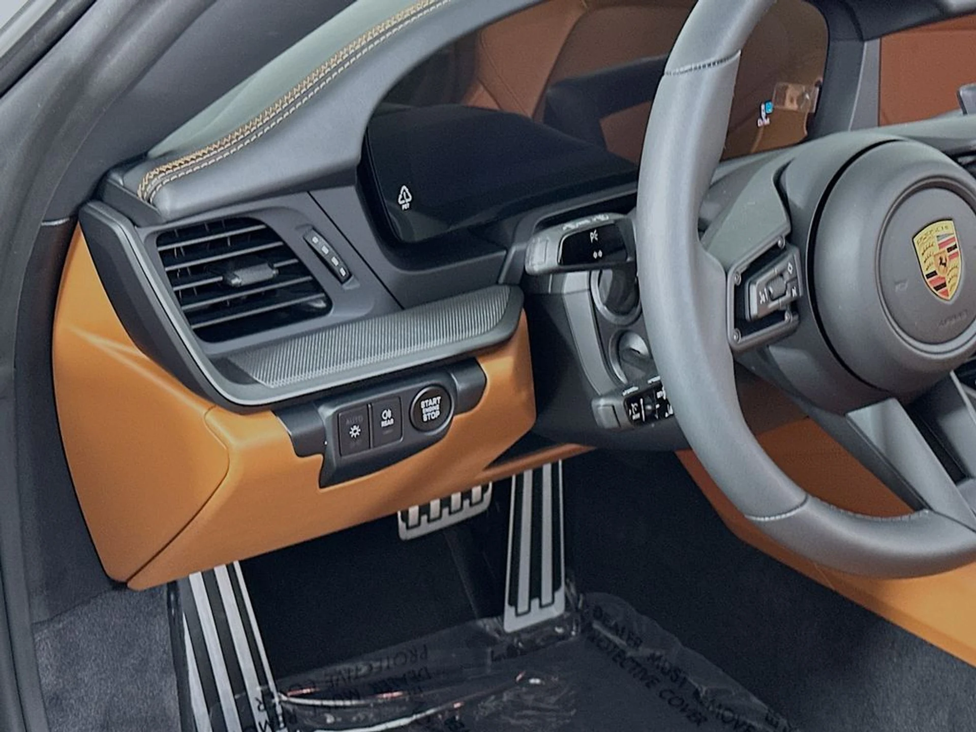 mph010_235820186_0a1b2a077d5222db80352e81f3b664a8x_04bd59be08