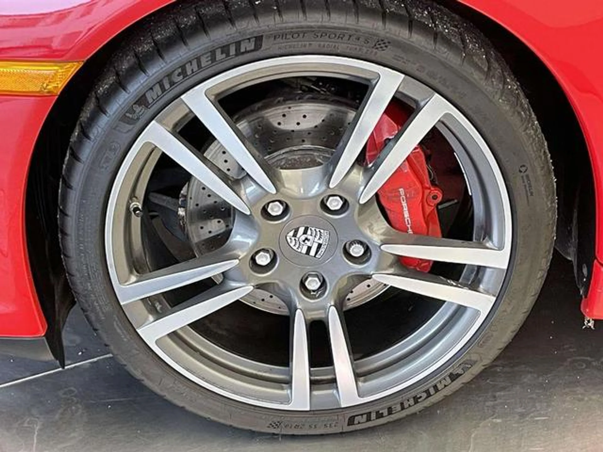 mph010_2365678764_a_R_Sam_R_Zdb6yv_B8ggagg_8zbtmr_M_840d751089