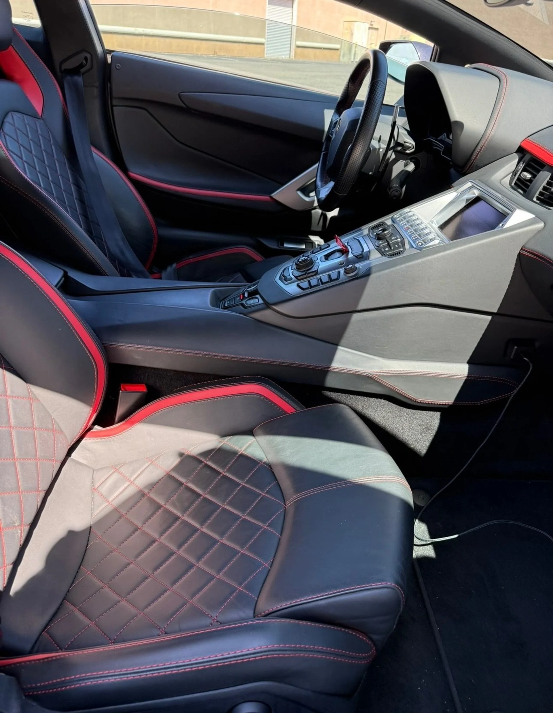 mph010_2367931163_Used_2018_Lamborghini_Aventador_LP_740_4_S_1785861179_9b99c73ff4