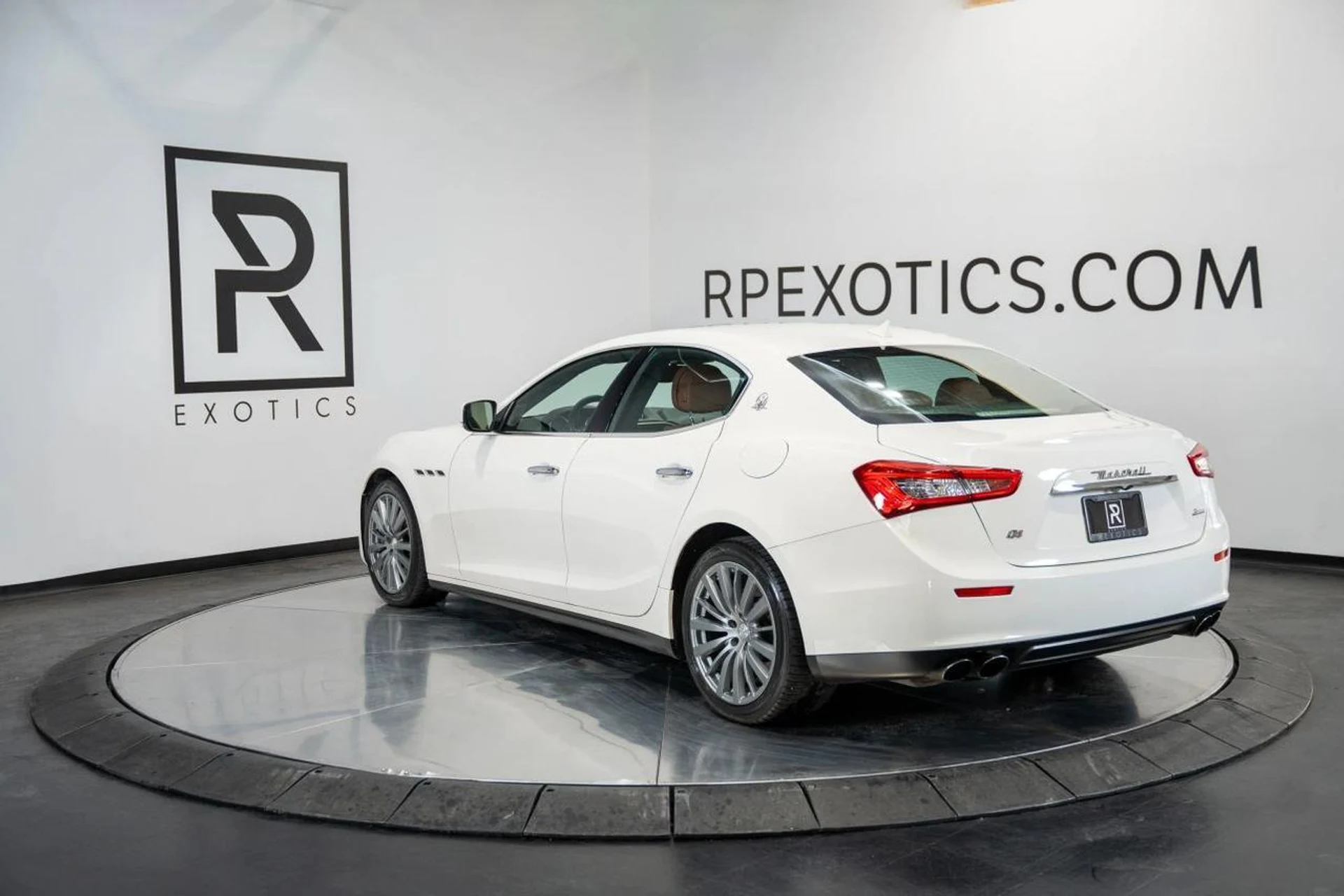 mph010_2373959769_2bb381ce534140439d51bd3545c09ef0_aa1728f00b