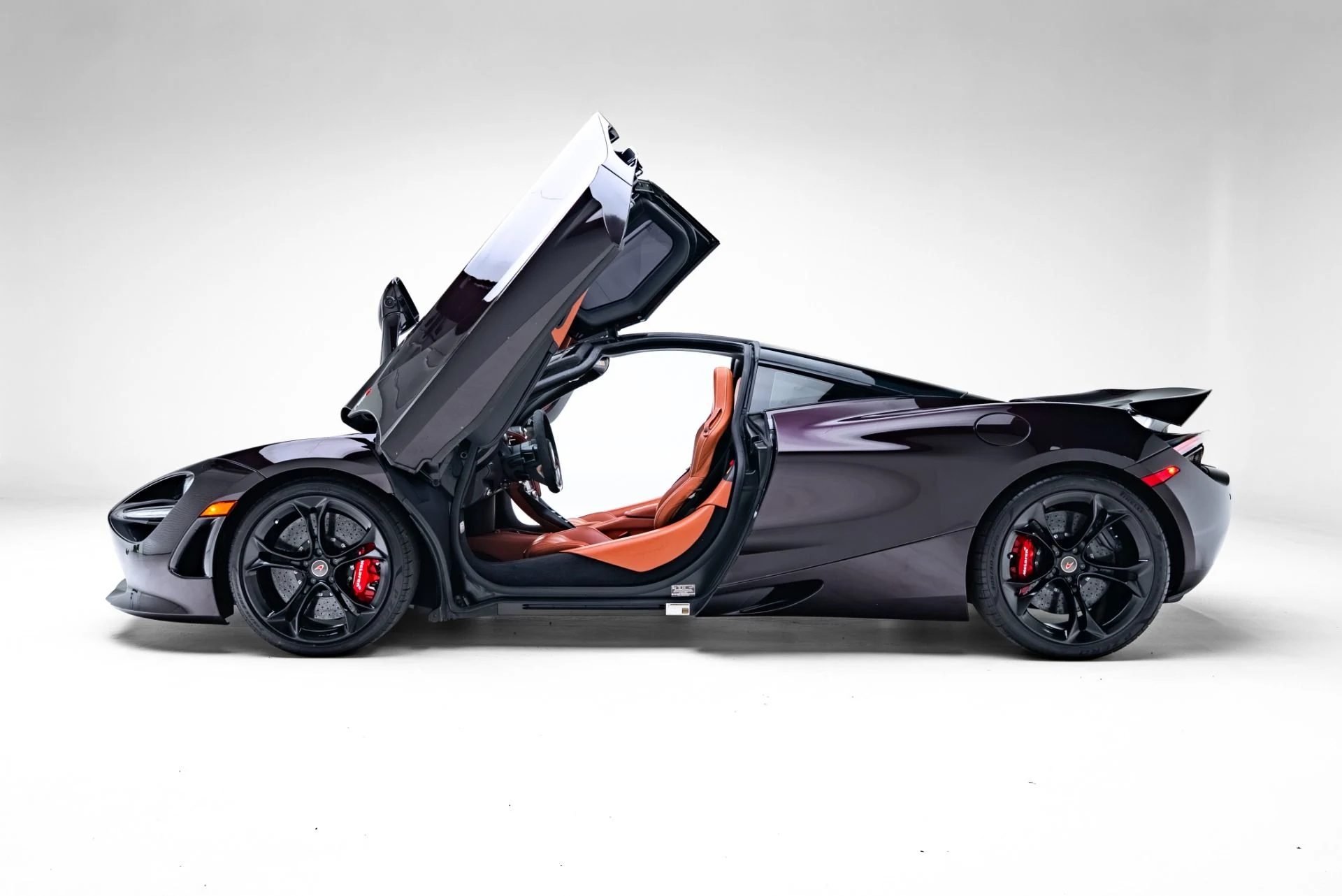 mph010_2381349632_Used_2018_Mc_Laren_720_S_Luxury_1771626810_cf8b1cfc7b