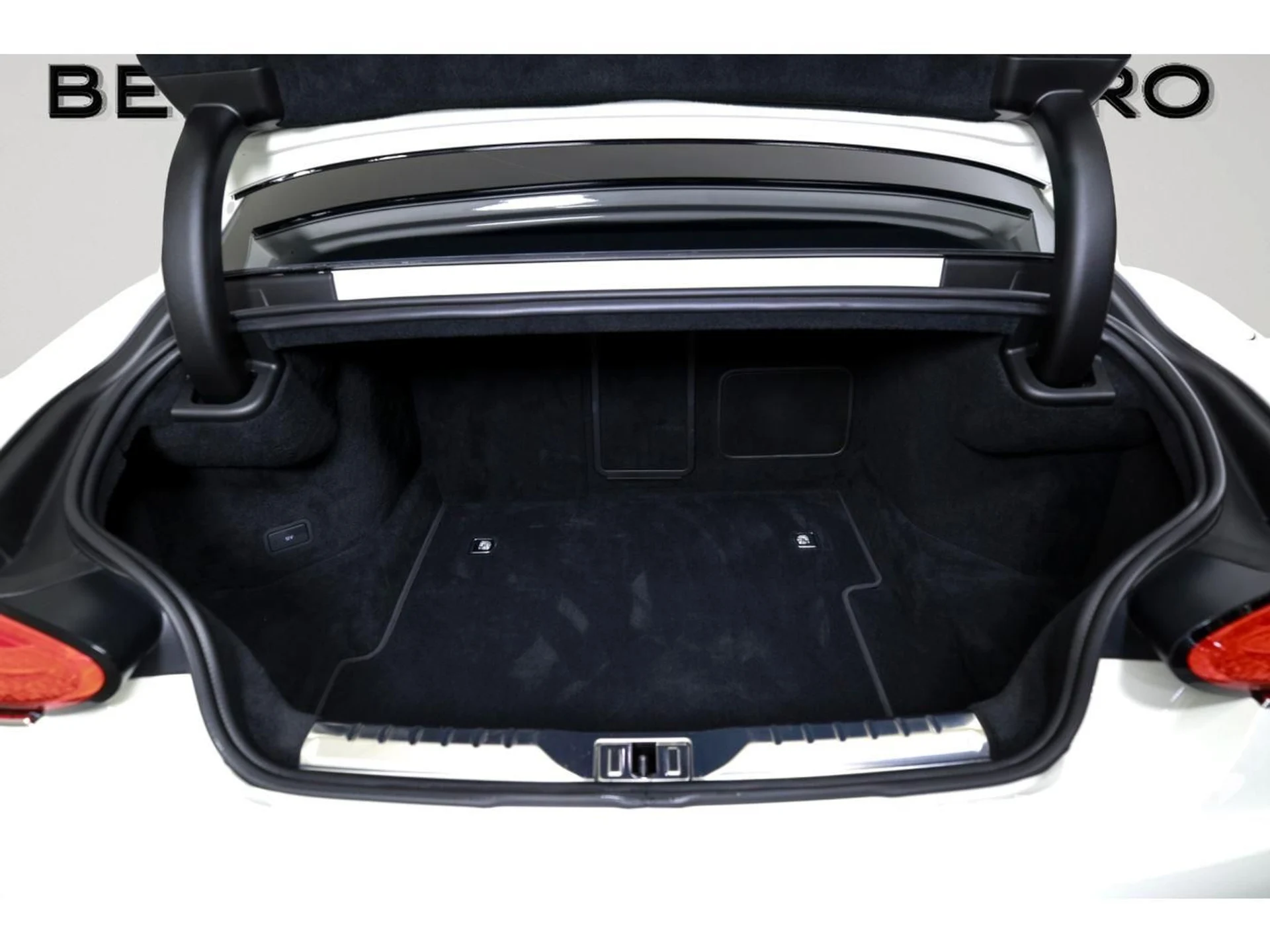 mph010_2381723731_b6c04d1732194d9bbd22f6b9533ff2b9_70634a05b3