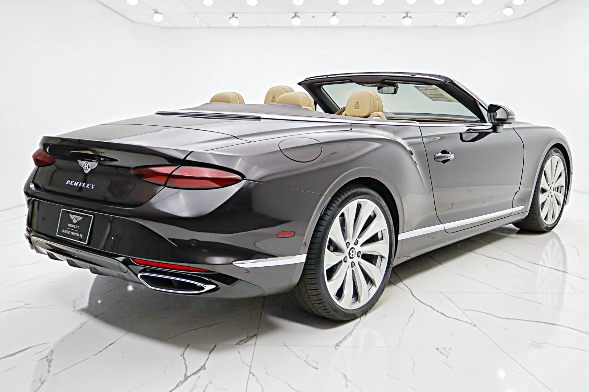 mph010_2387101318_New_2026_Bentley_Continental_GTC_cda2dc1a51