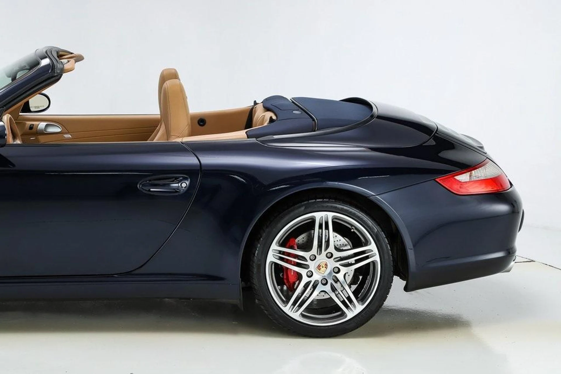 mph010_239583422_OEFQ_Dw4_ND_1fp_I8i_N_Rva_K38_QS_Eiw_2bf0b578a3