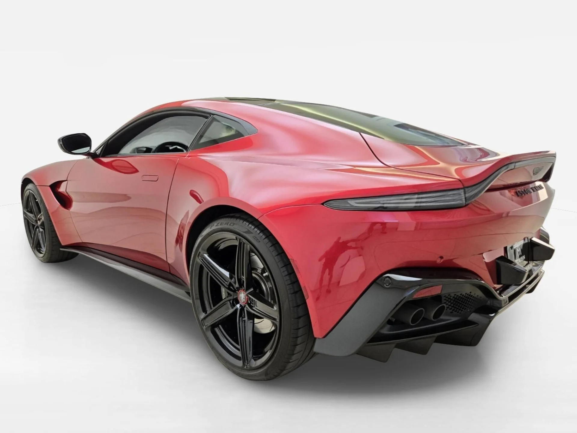mph010_2397908816_Used_2023_Aston_Martin_Vantage_1784266987_ea11d22c3b