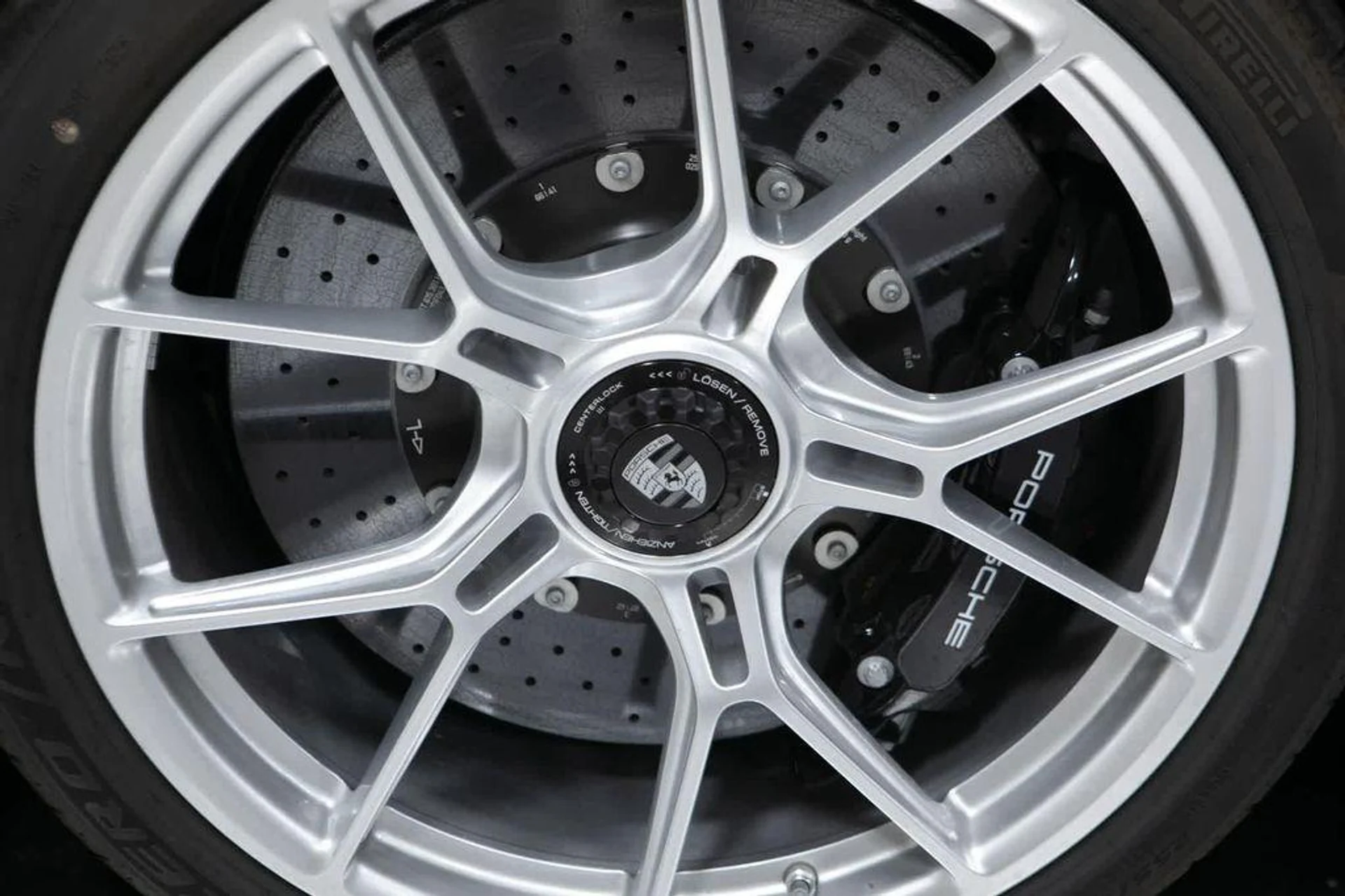 mph010_2398143730_S_Gsr22m9jor_UH_Tug_KLUD_9w_w_DI_40e22ec3d1