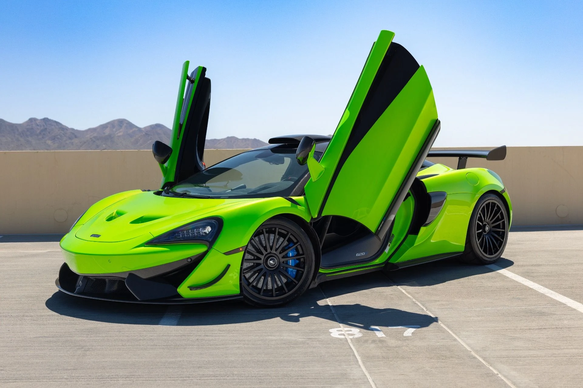 mph010_2398885693_Used_2020_Mc_Laren_620_R_1783549747_b136551217