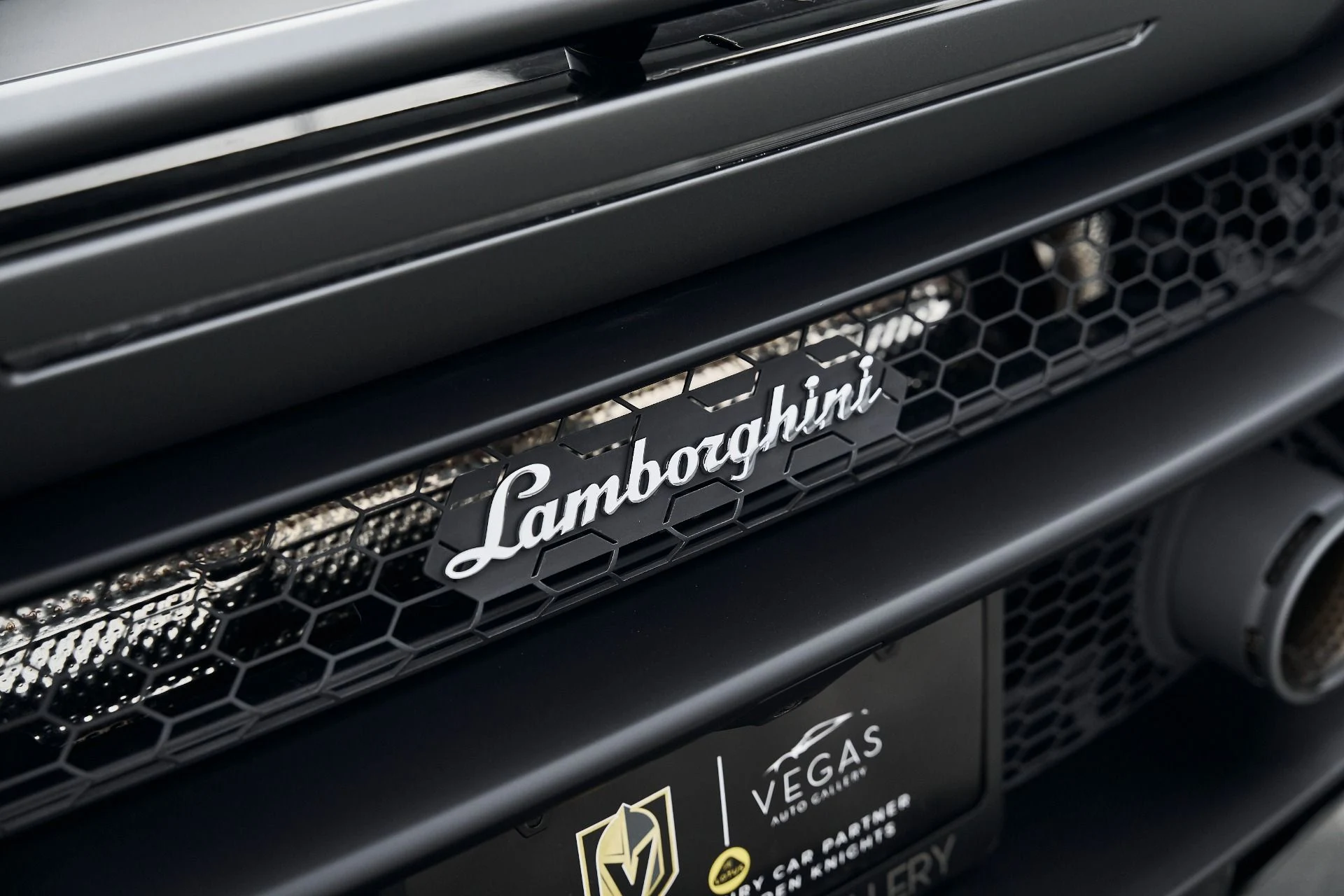 mph010_2408027427_Used_2023_Lamborghini_Huracan_EVO_Base_1769048999_824bde976b