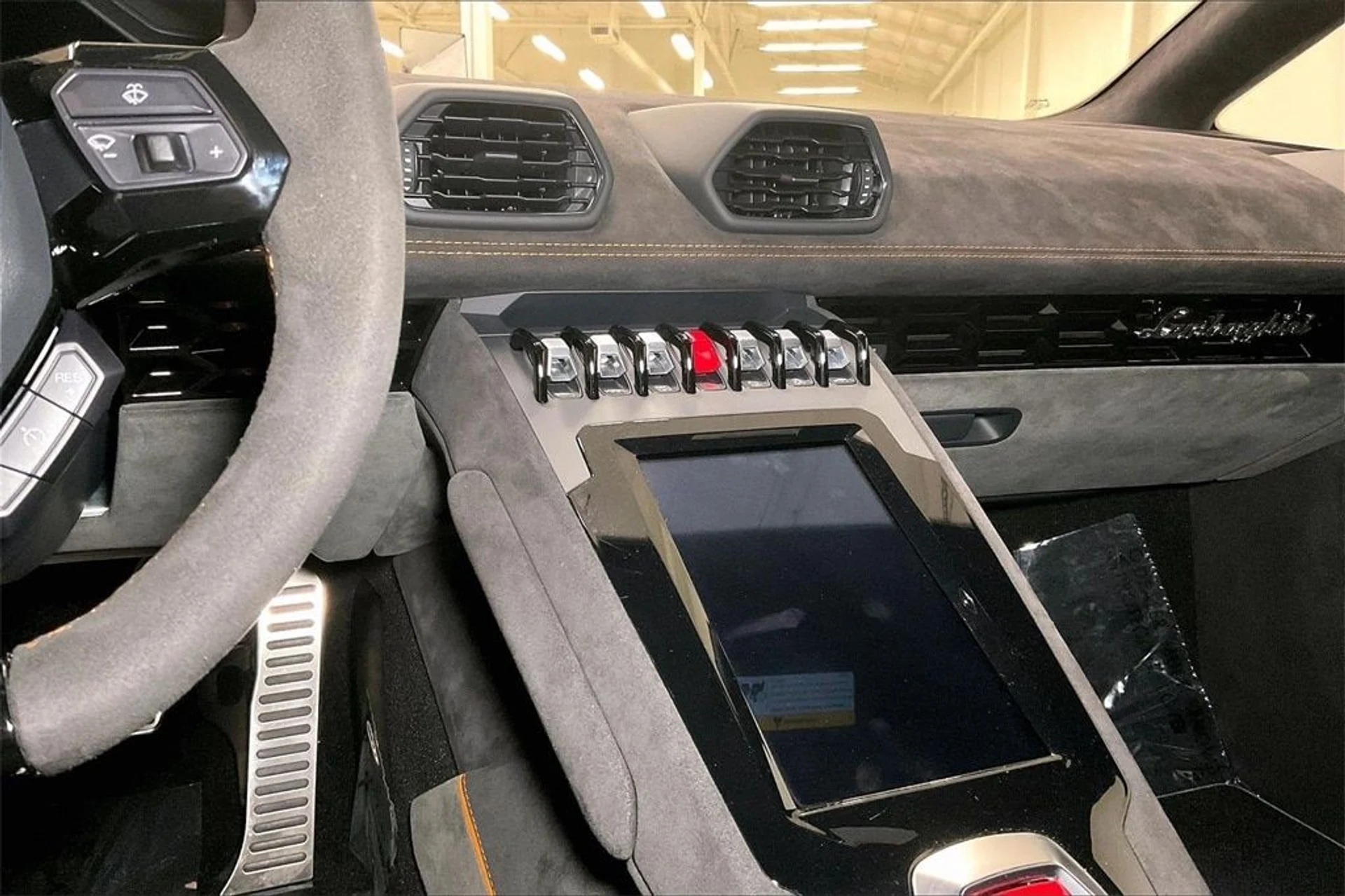 mph010_2411225346_1526d2443a926335878e647b13d3d882x_c23c77e768