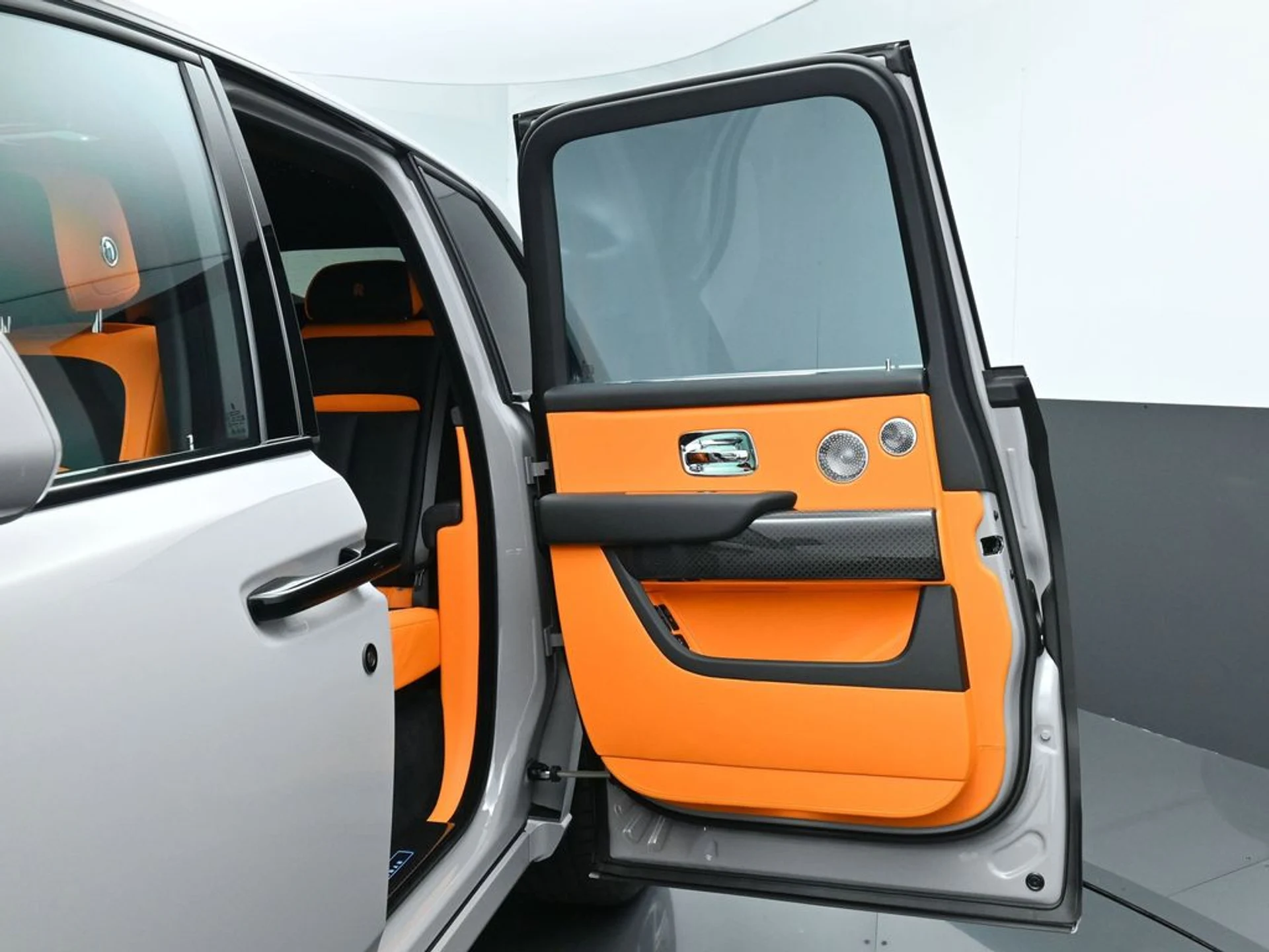 mph010_2419372945_a77faff34e33d69499d96fdca033a838x_99b00db5a9