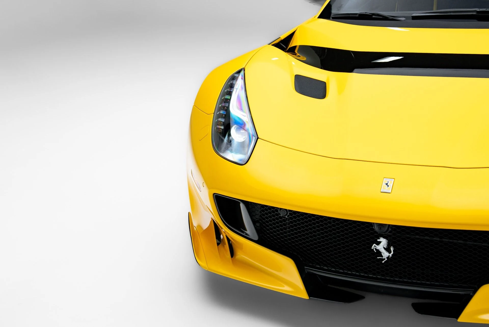 mph010_2419970943_Used_2017_Ferrari_F12tdf_1777334910_e312117f9e