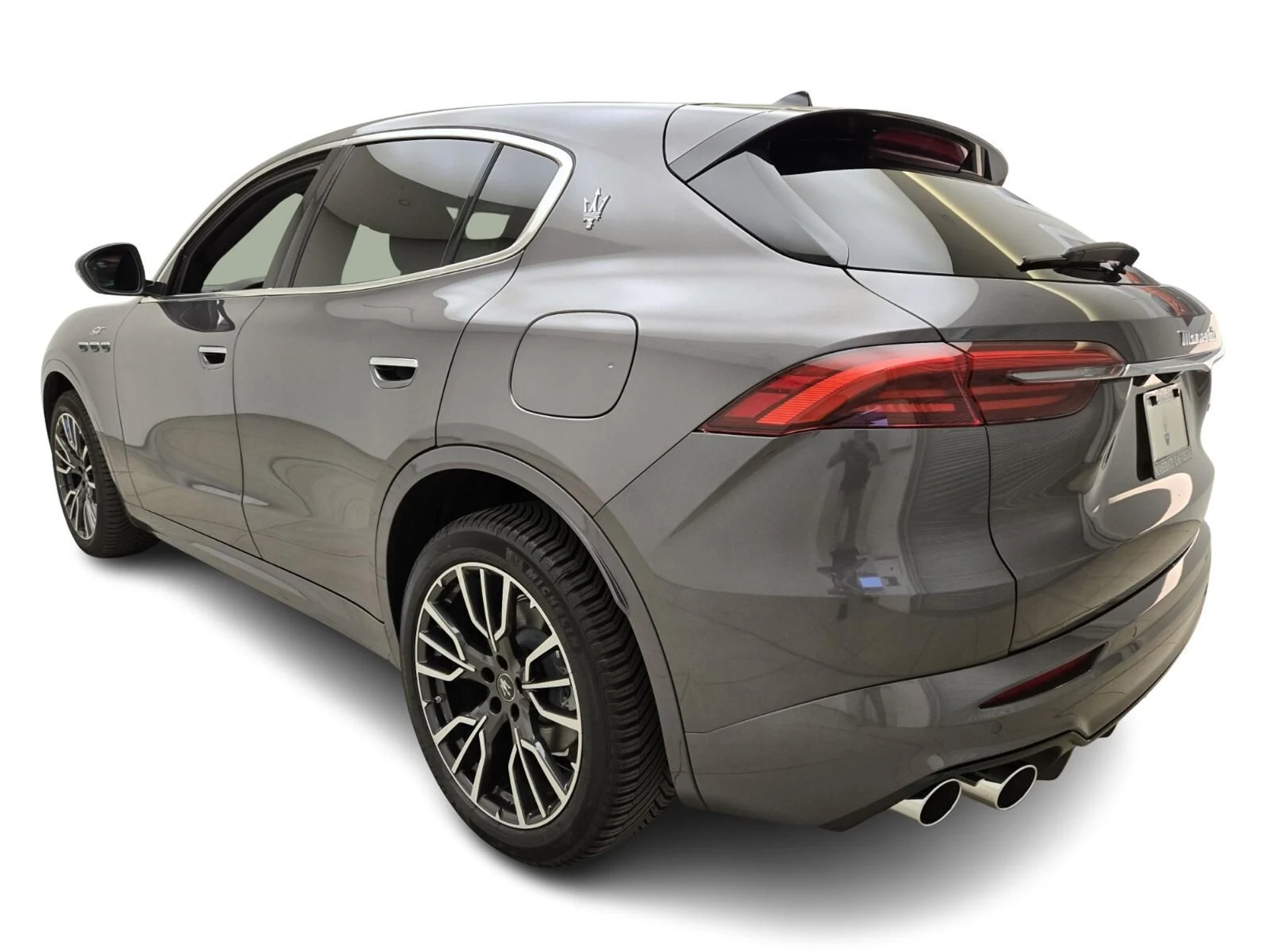 mph010_2421748200_Used_2024_Maserati_Grecale_GT_1743502294_5bdb985b34