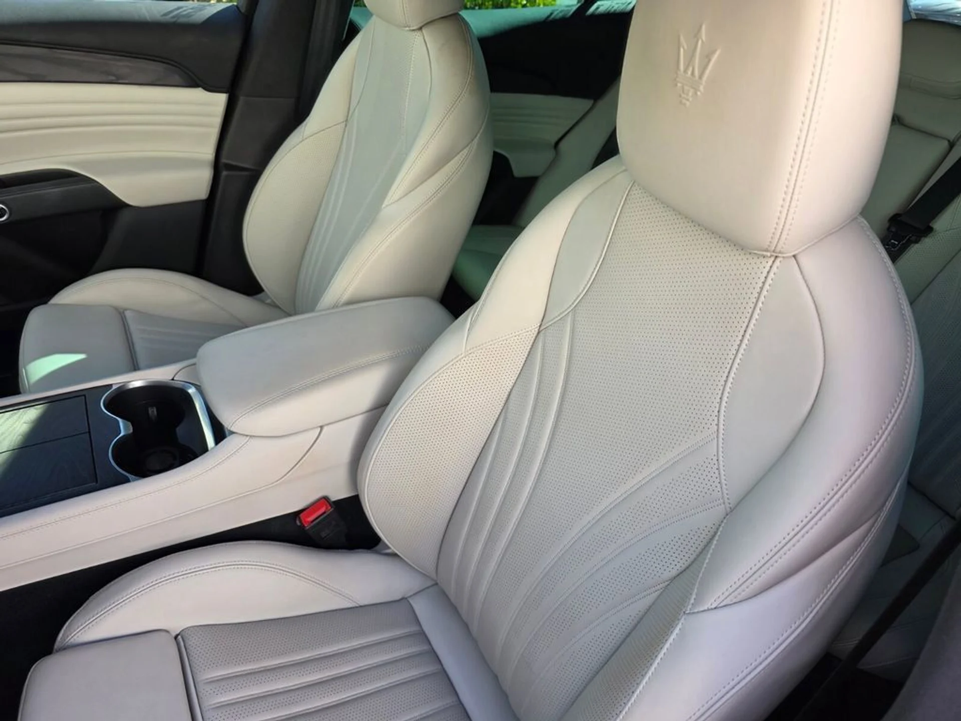 mph010_2424192641_9e65898f0d9f7abe02318805b2de9a73_c77c19c850