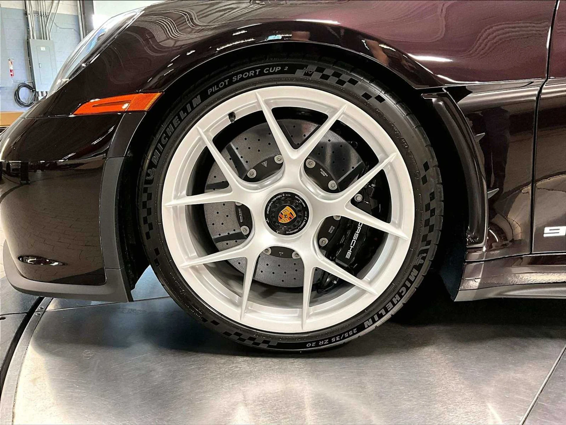 mph010_2426031611_e2838fbcb214b52ff402687439af670dx_3537e6c972