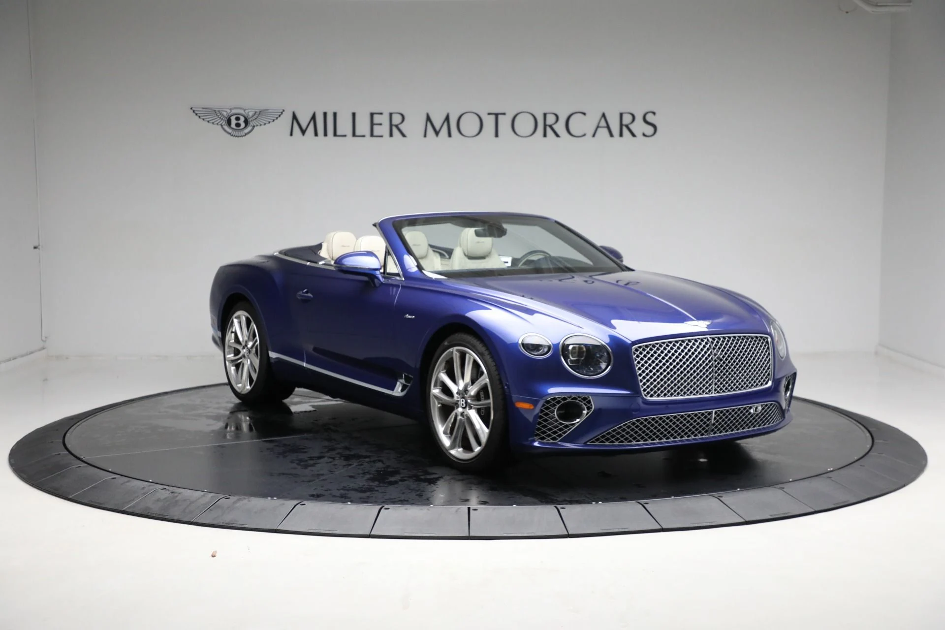 mph010_2432393998_Used_2023_Bentley_Continental_GTC_Azure_V8_d51ff95981