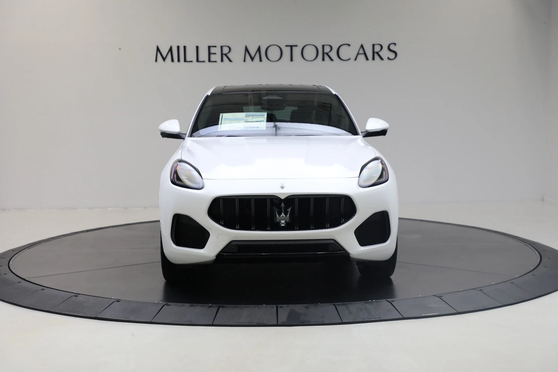 mph010_243455391_New_2025_Maserati_Grecale_Modena_1761853714_9c820d4c47