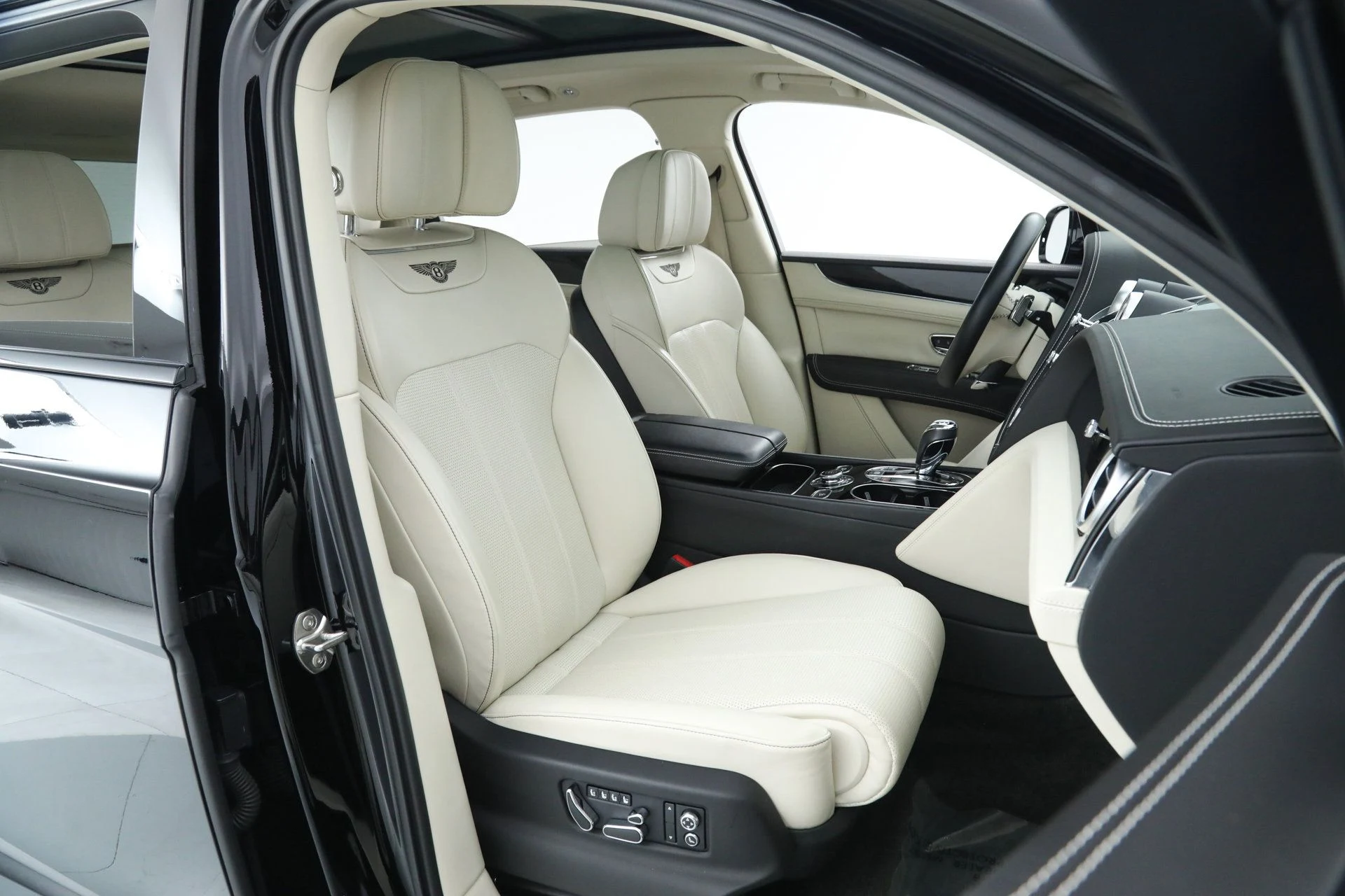 mph010_2438289883_684931c36d5b152af2927bc000714551_07ff38df7f