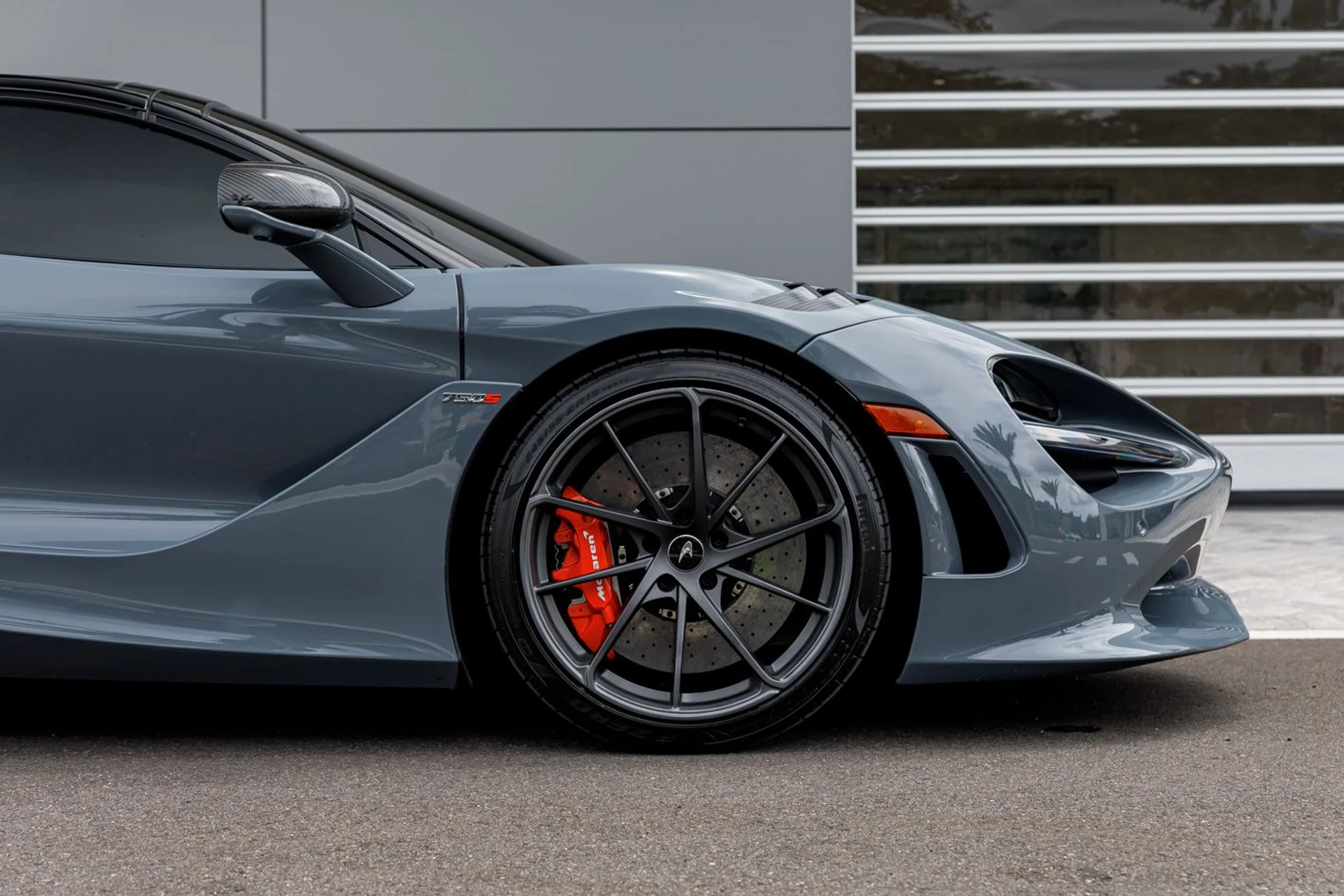 mph010_2441545140_579_p11_l_cdcab1c1eb