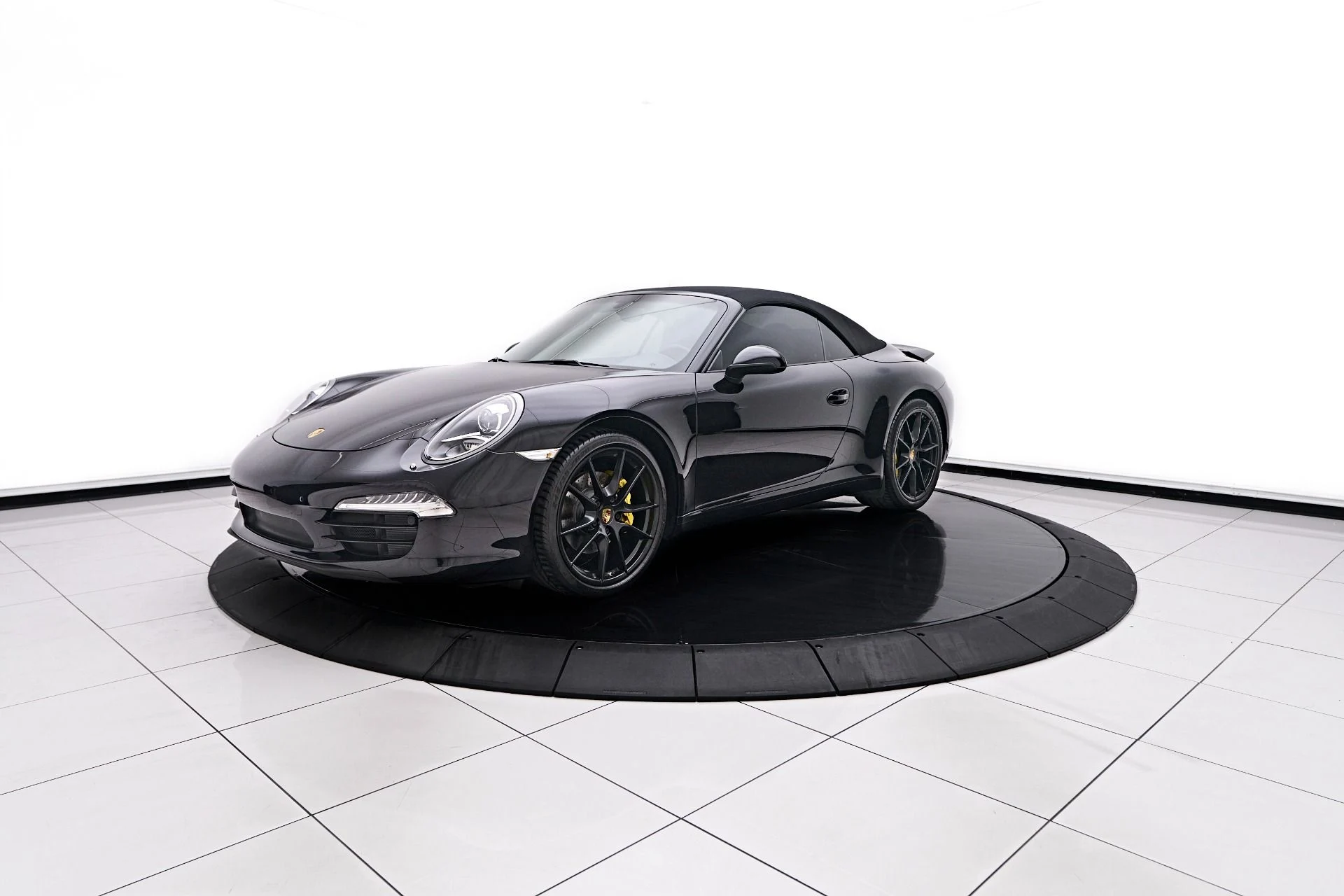 mph010_2445964313_Used_2015_Porsche_911_Carrera_1752707667_ce190067d2
