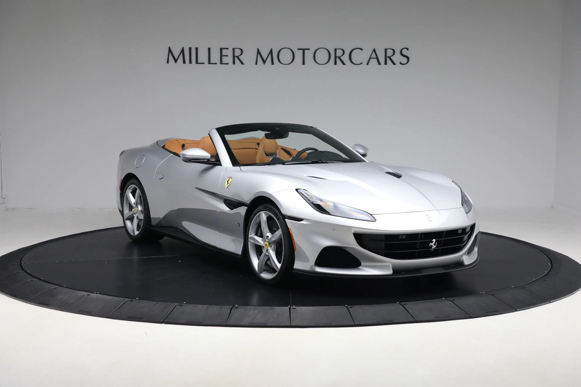 mph010_2447736630_Used_2022_Ferrari_Portofino_M_c690d9f535