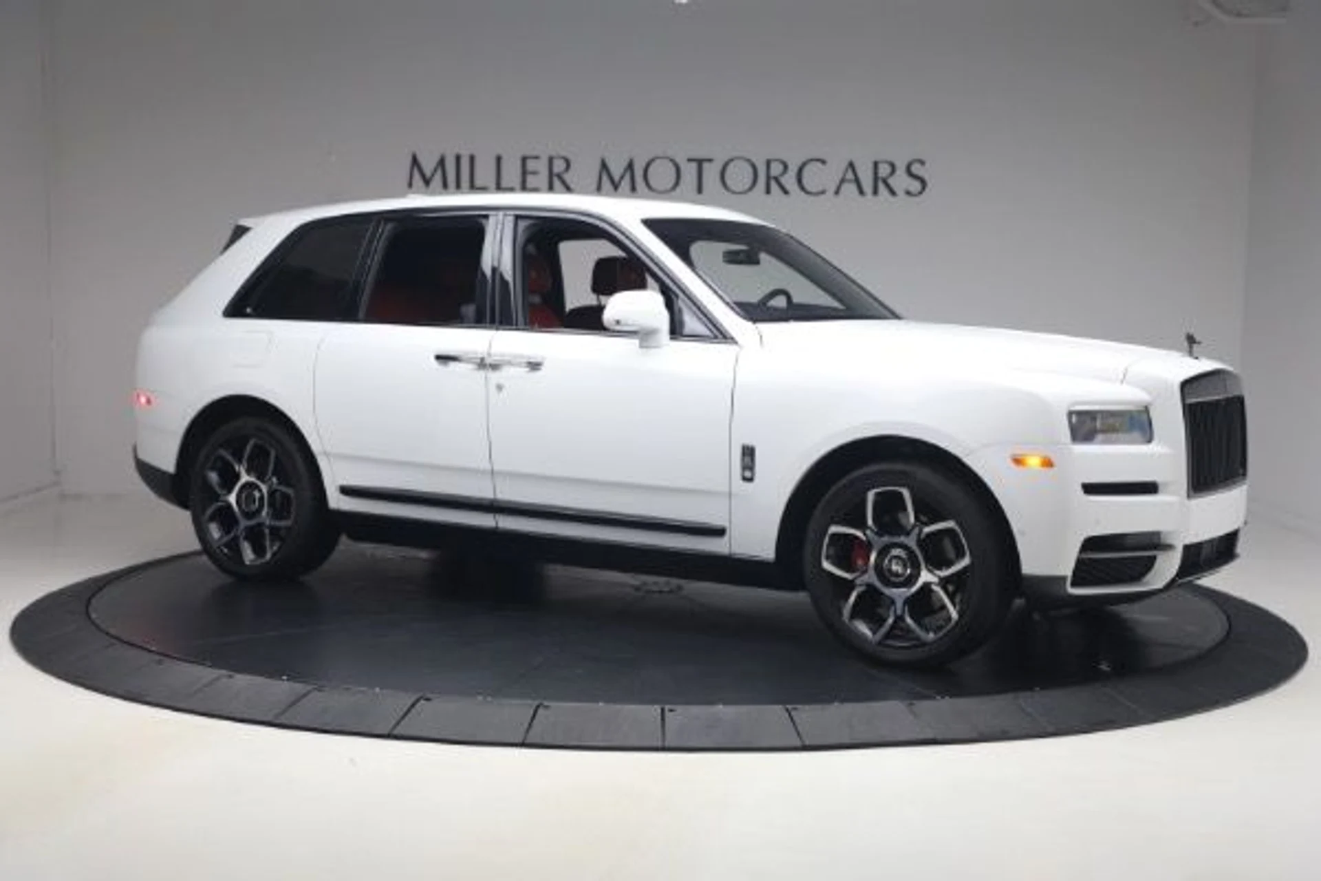 mph010_2448779771_Used_2021_Rolls_Royce_Black_Badge_Cullinan_bcc909c5c8