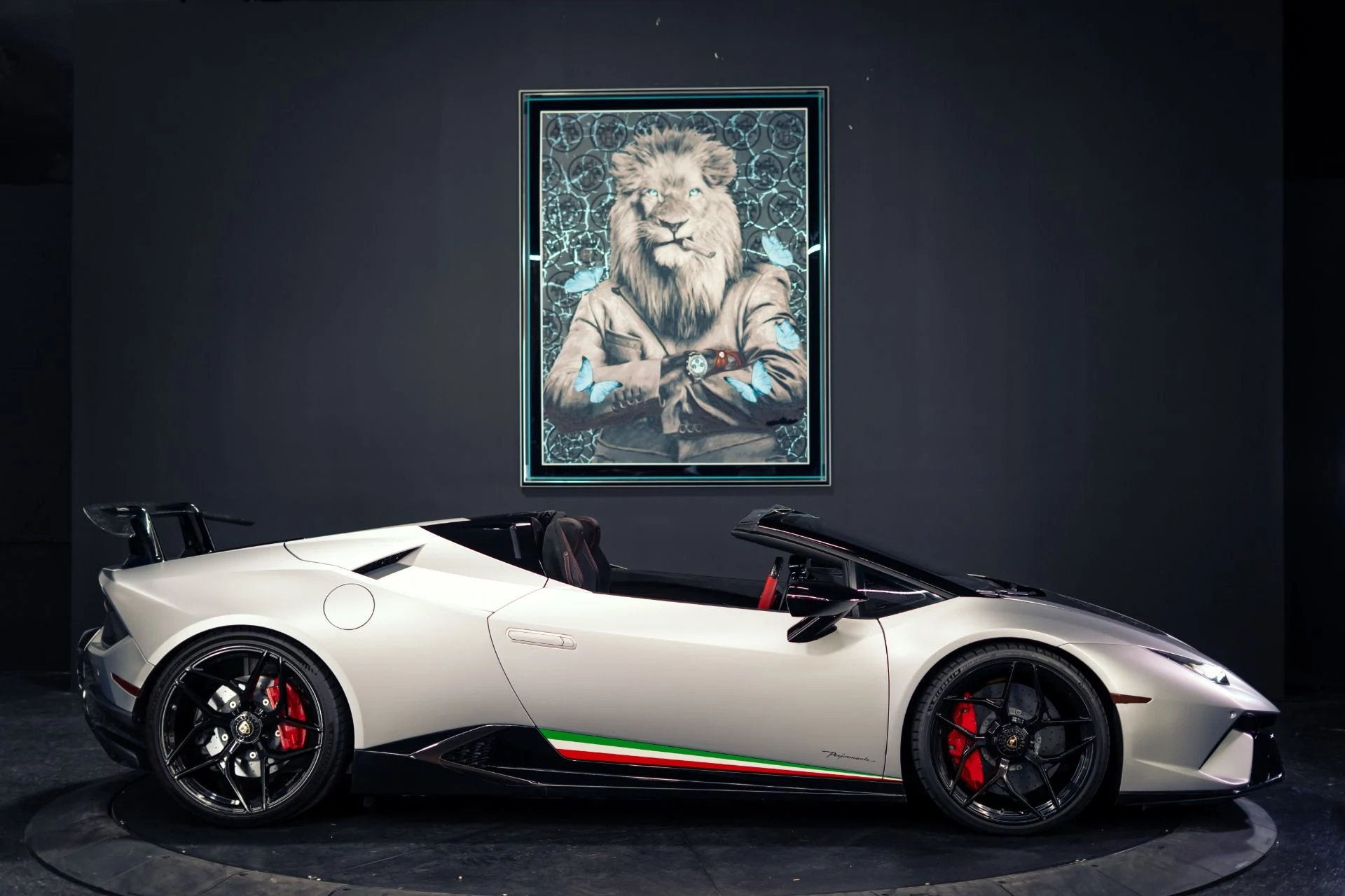 mph010_2449646655_Used_2018_Lamborghini_Huracan_LP_640_4_Performante_Spyder_1782163354_98a656d86d